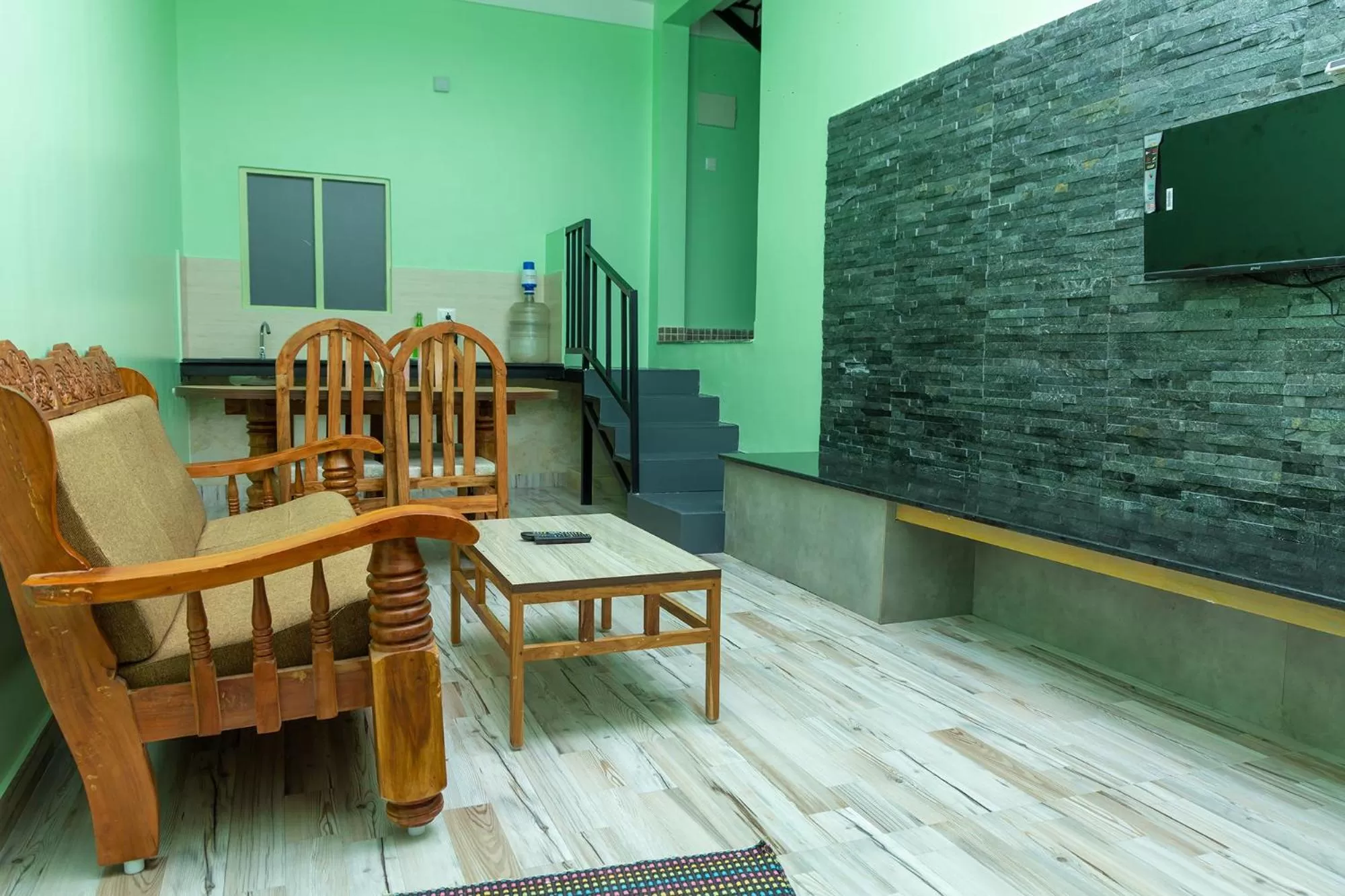 TV and multimedia in FabExpress RMK Nest - Nr Chettiar Park