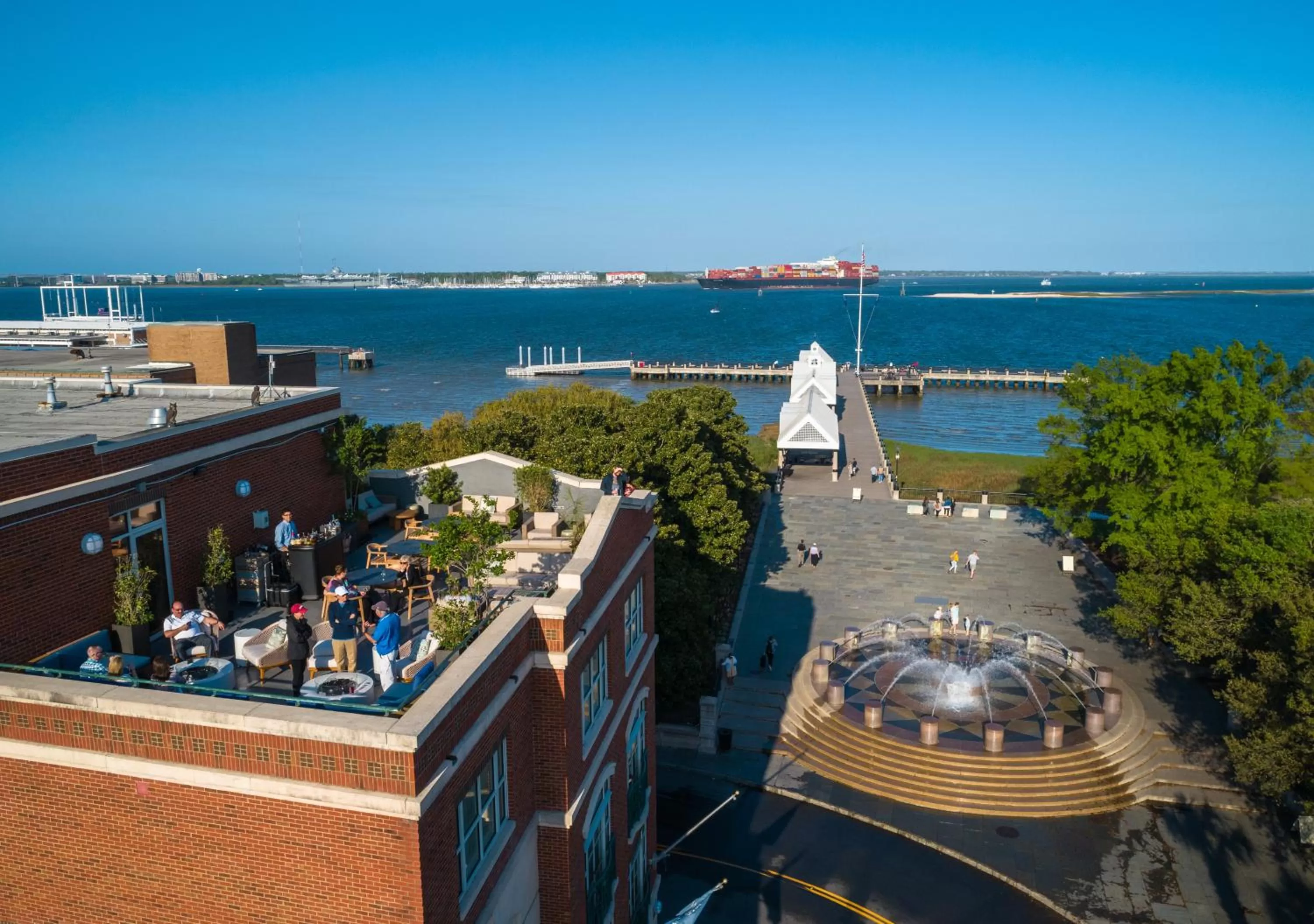 Sea view in Harbourview Inn