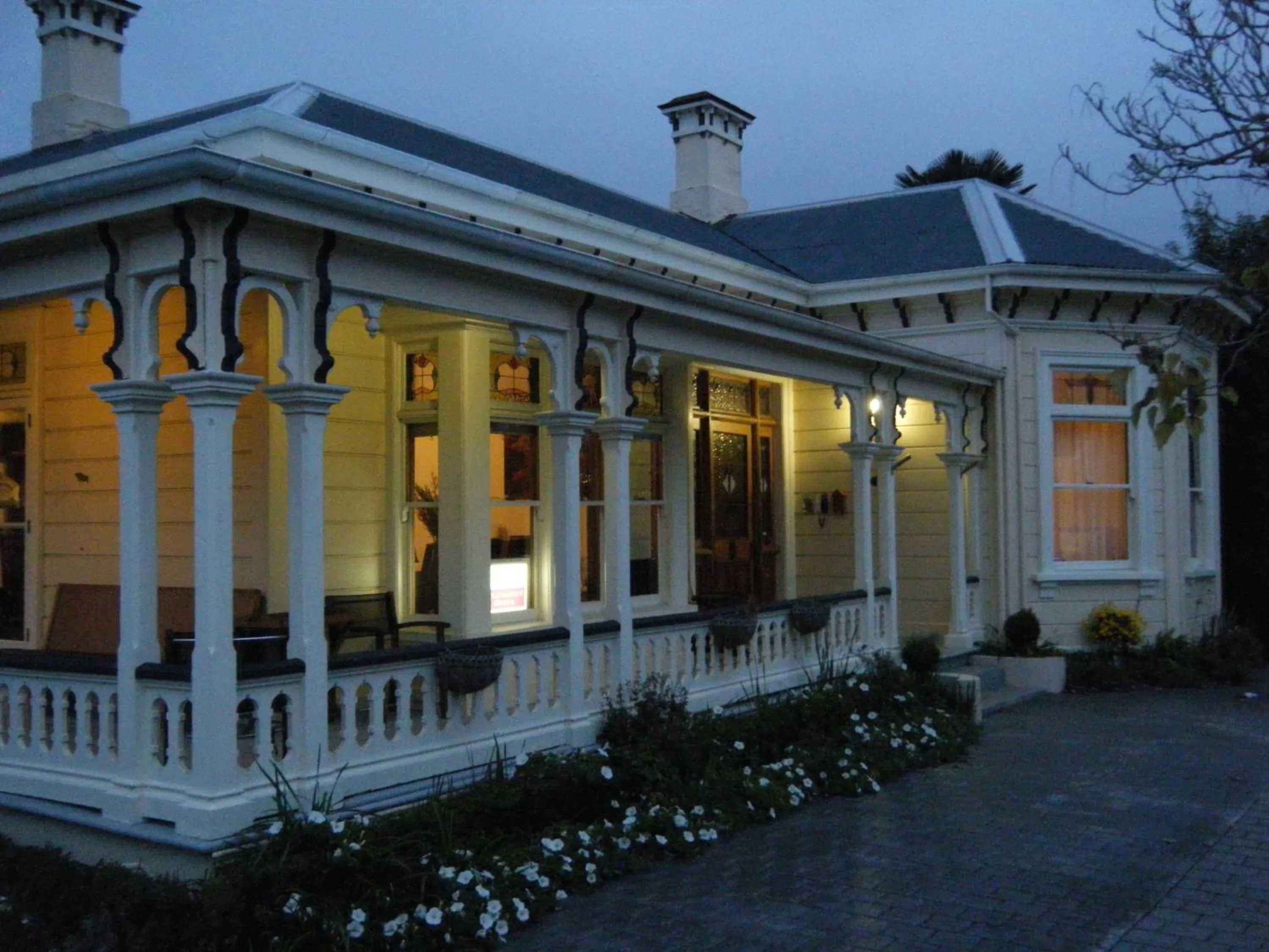 Property Building in Collingwood Manor