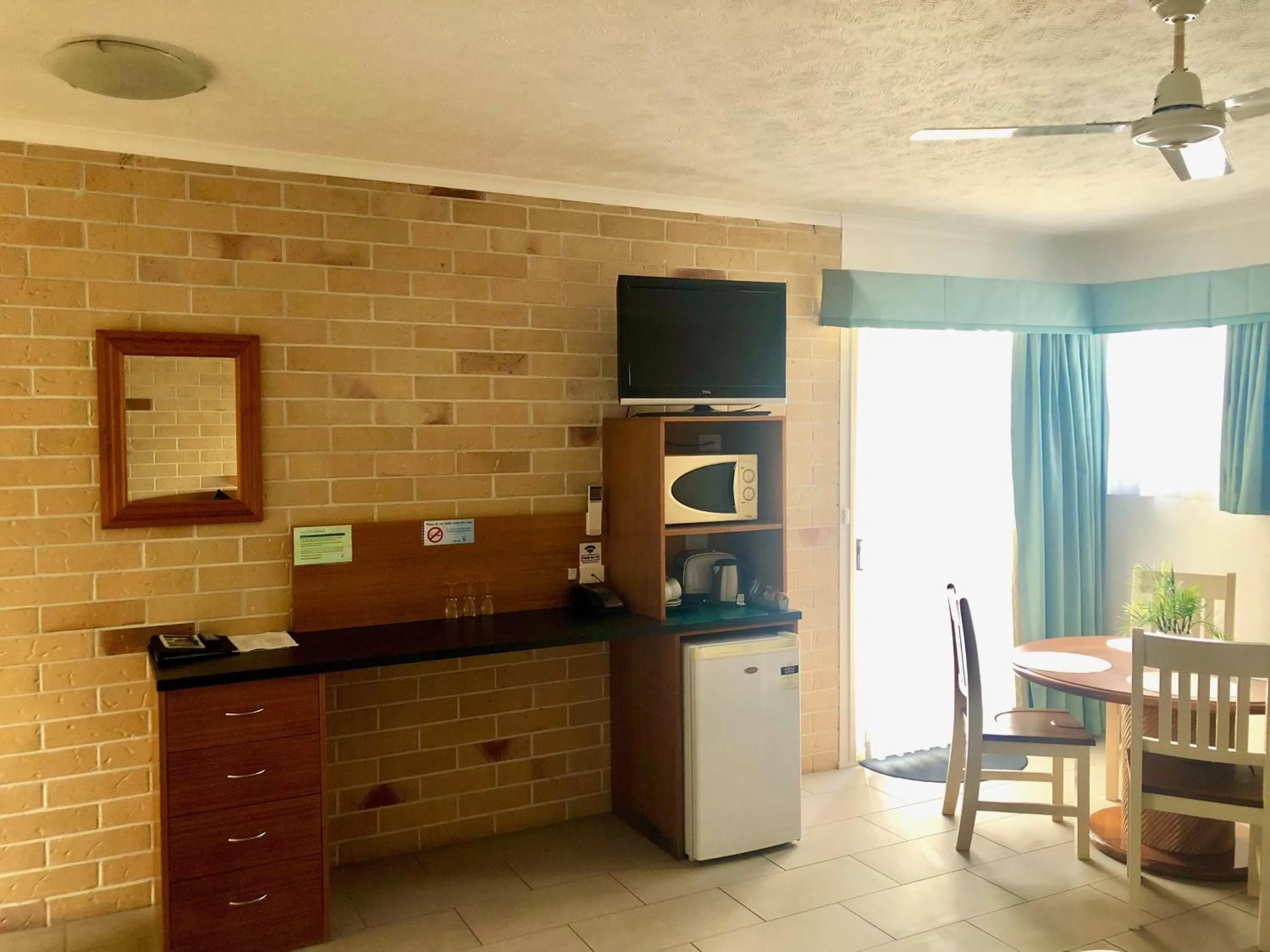 Dining area in Caboolture Riverlakes Boutique Motel