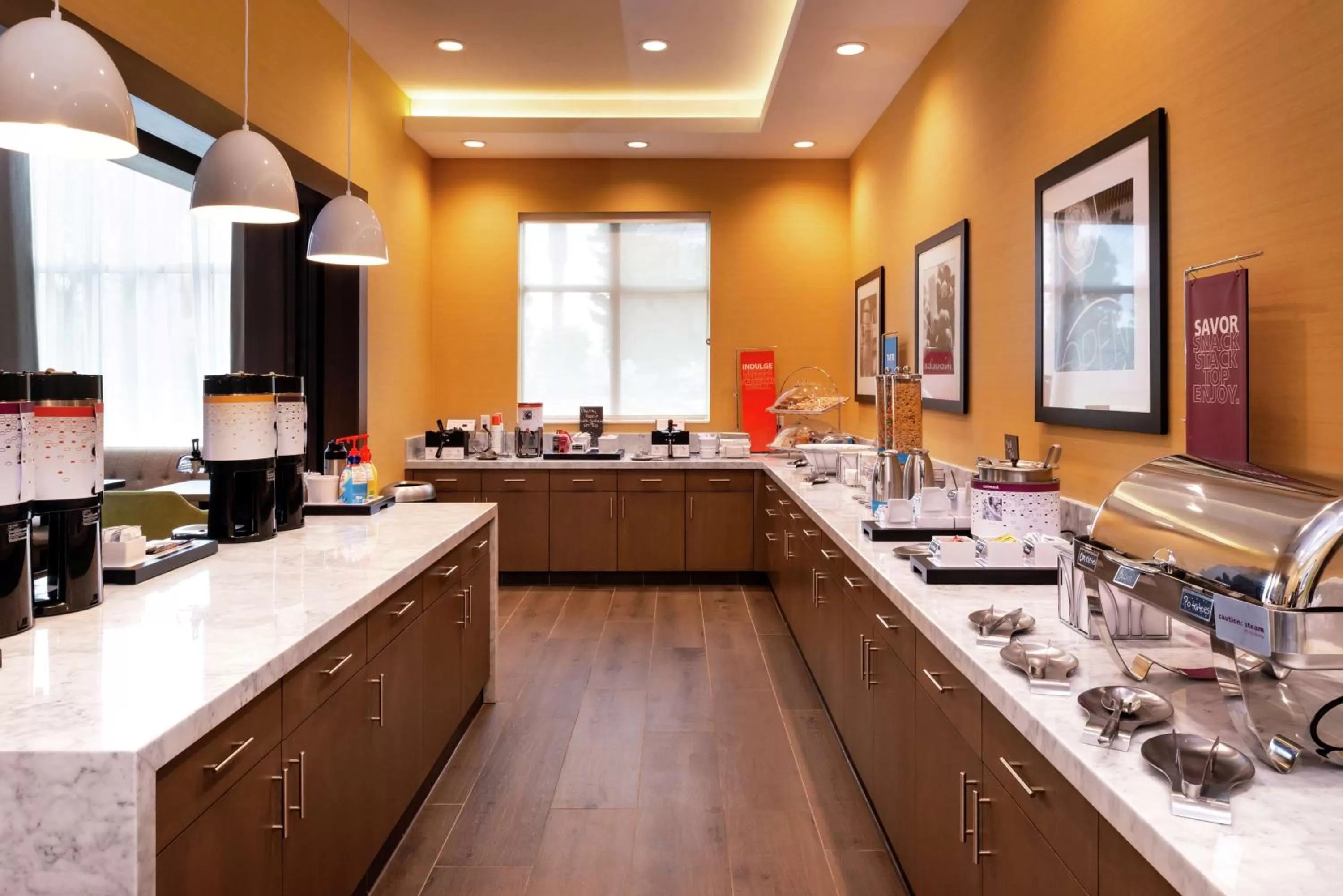 Food and drinks in Hampton Inn & Suites Buena Park