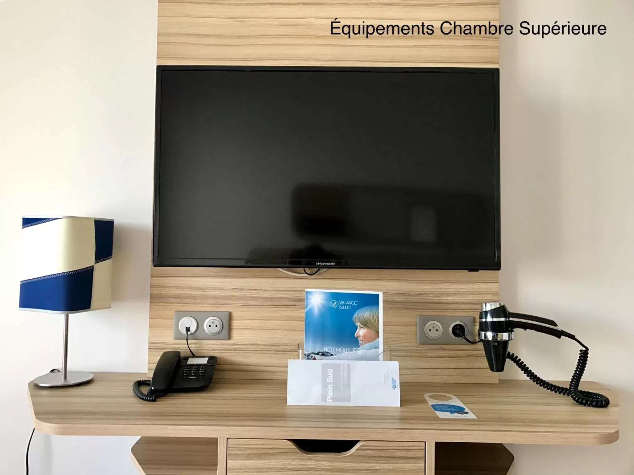 TV and multimedia in Hotel Club Le Plein Sud Vacances Bleues