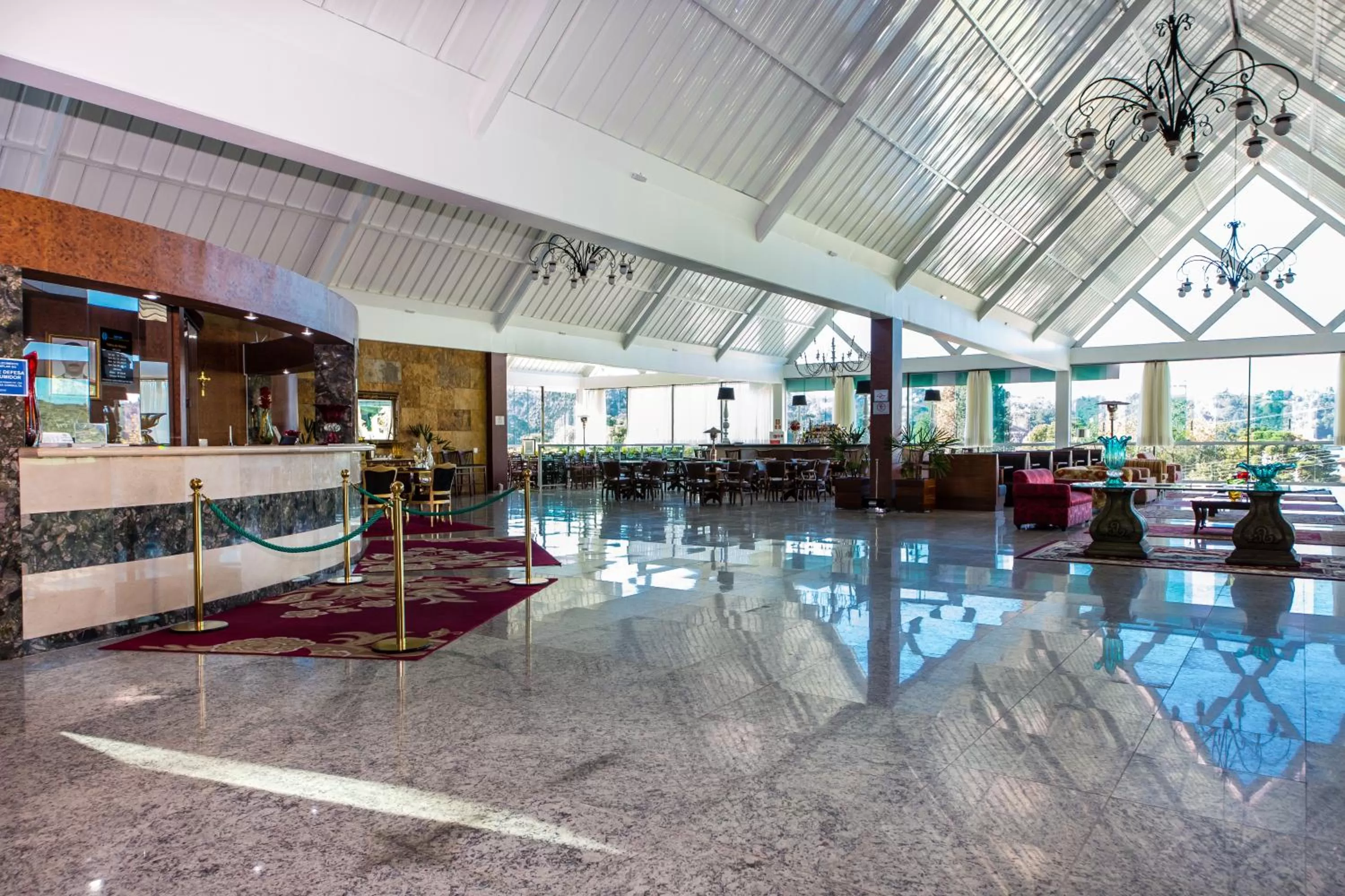 Lobby or reception in Hotel Dan Inn Campos do Jordão