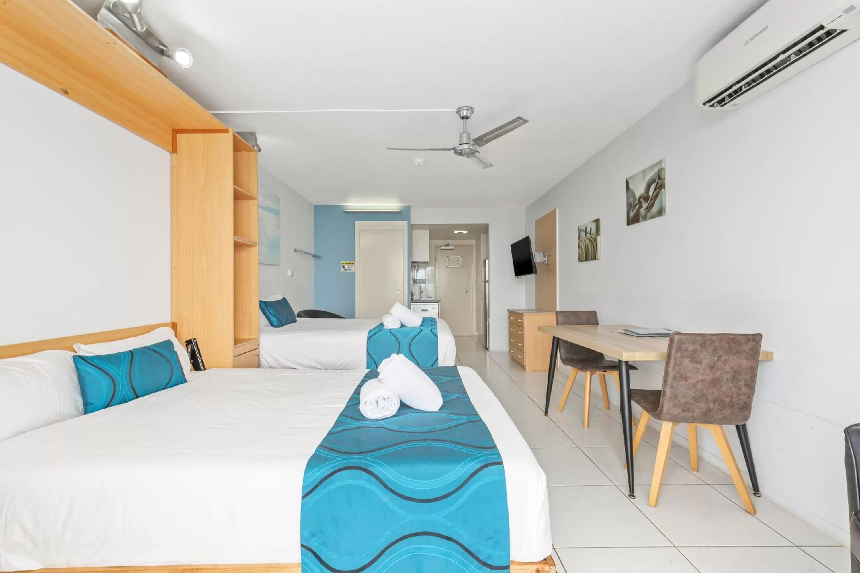 Bedroom, Bed in Bayview Tower