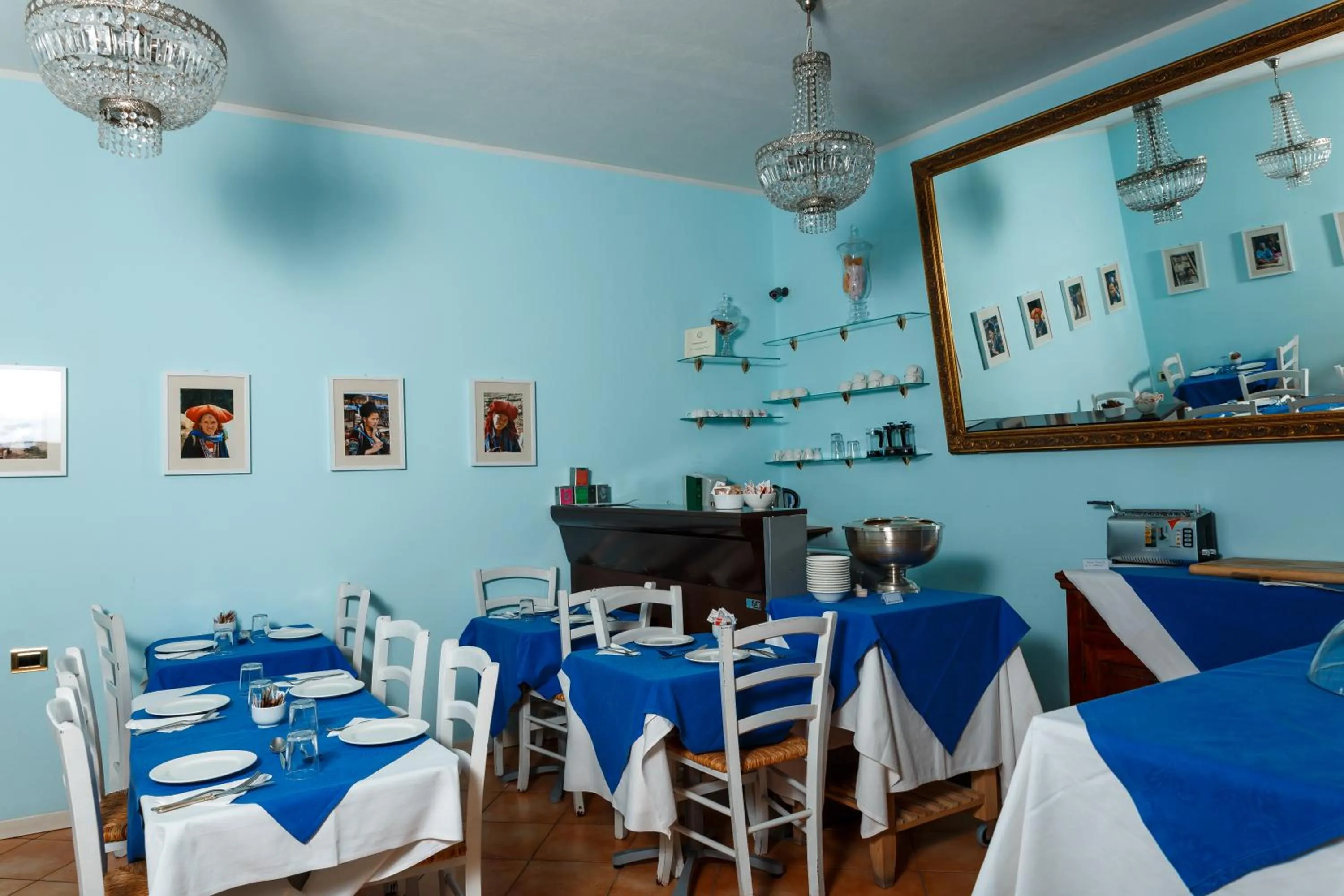 Coffee/tea facilities in Albergo Orologio