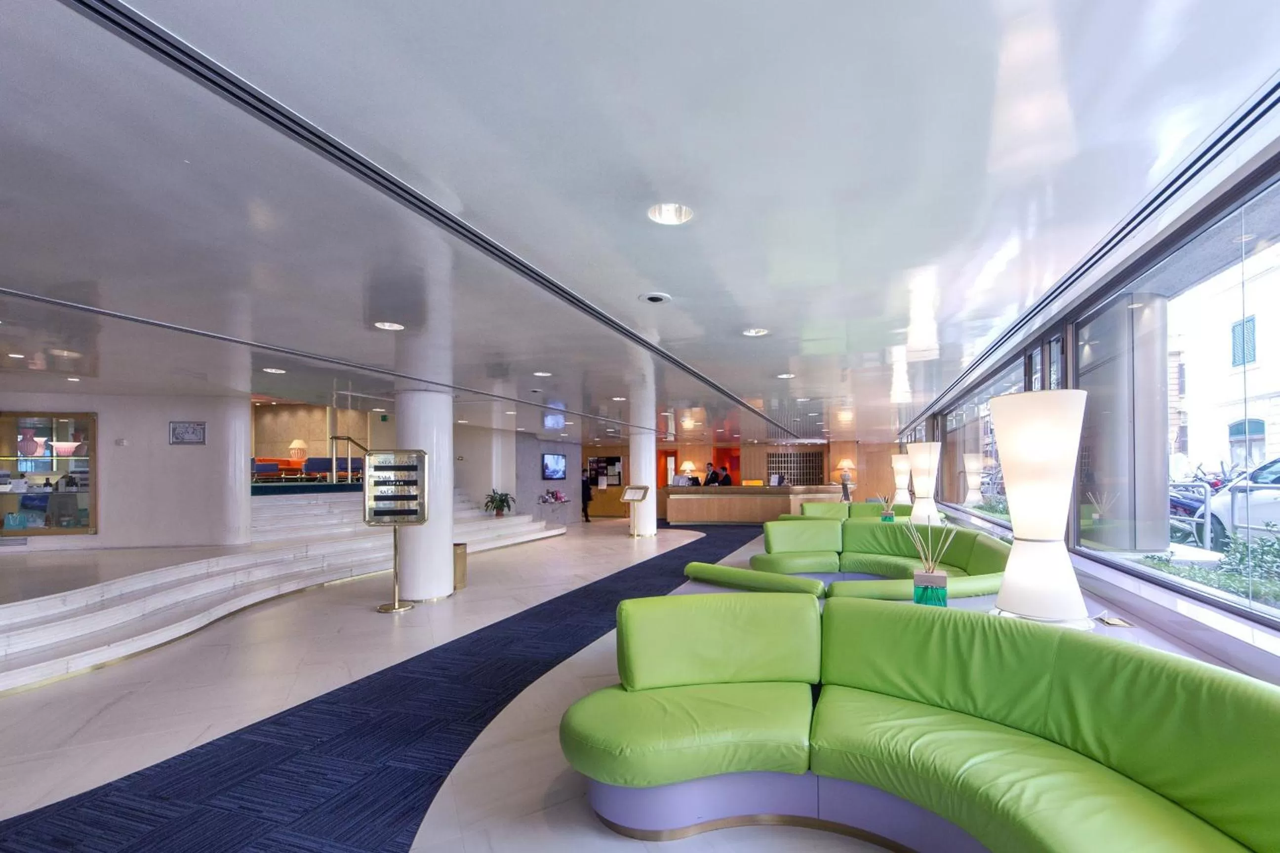 Lobby or reception in Albani Hotel Roma