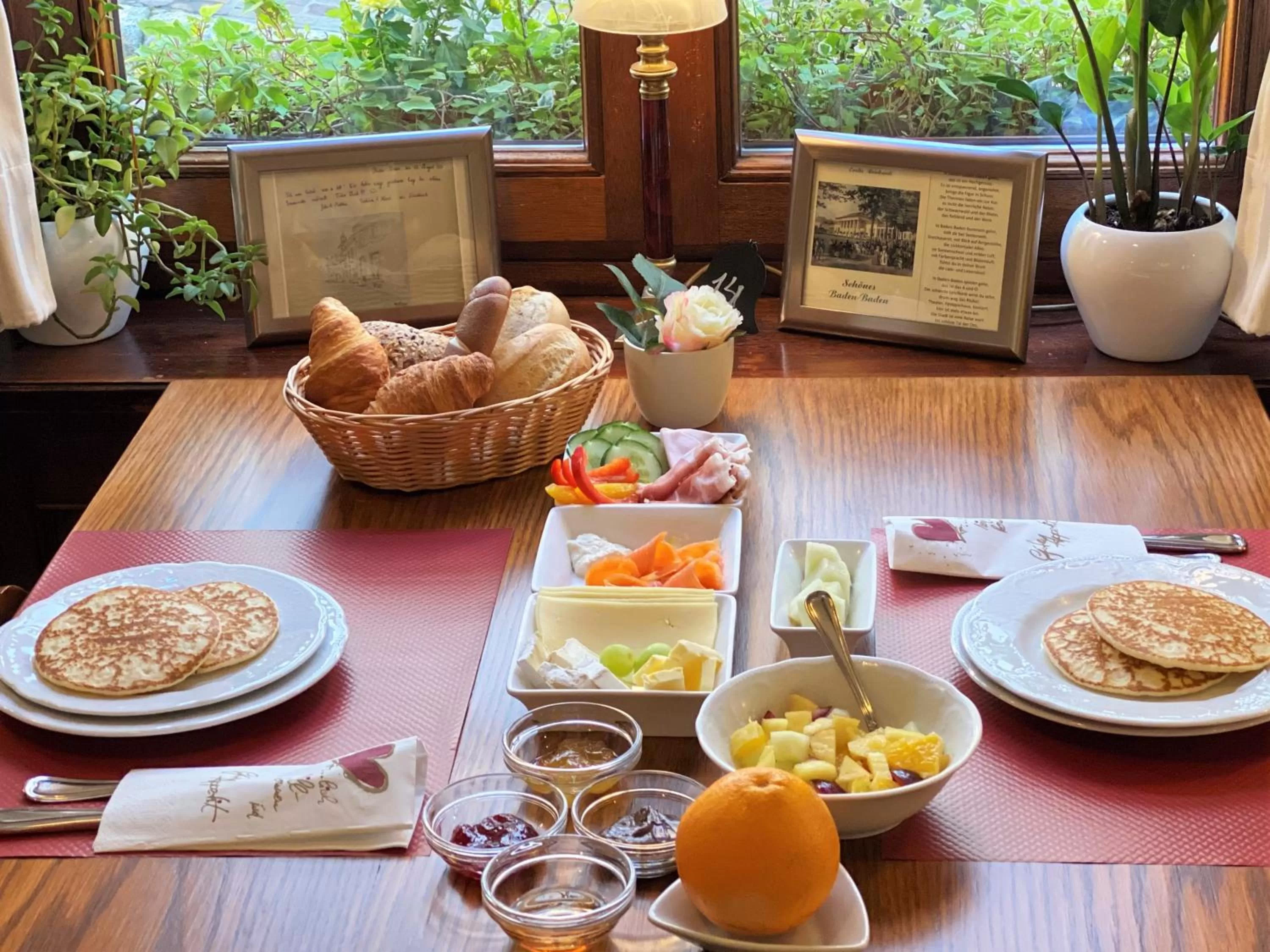 Food close-up, Breakfast in Hotel Rathausglöckel
