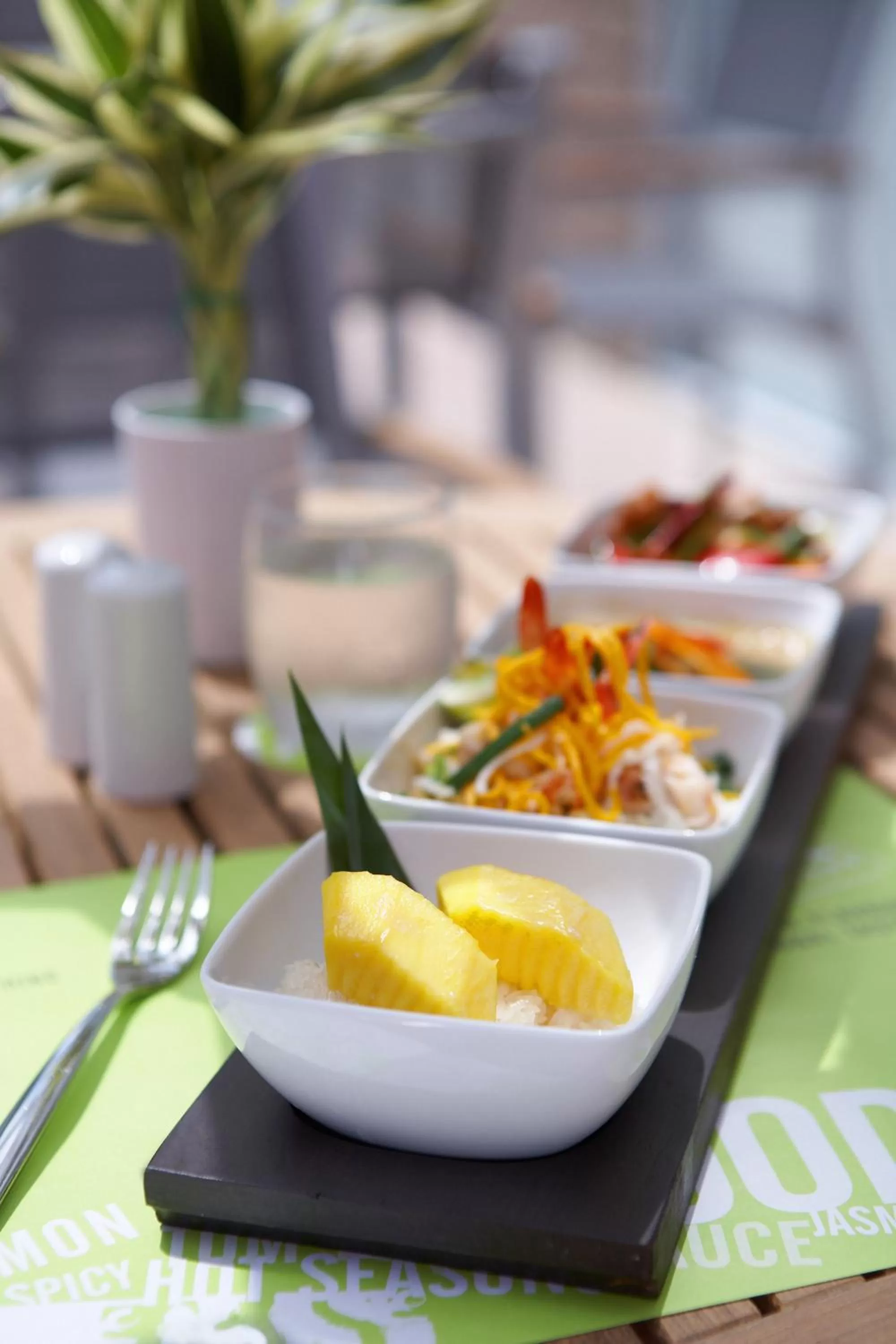 Restaurant/places to eat in ibis Bangkok Sathorn