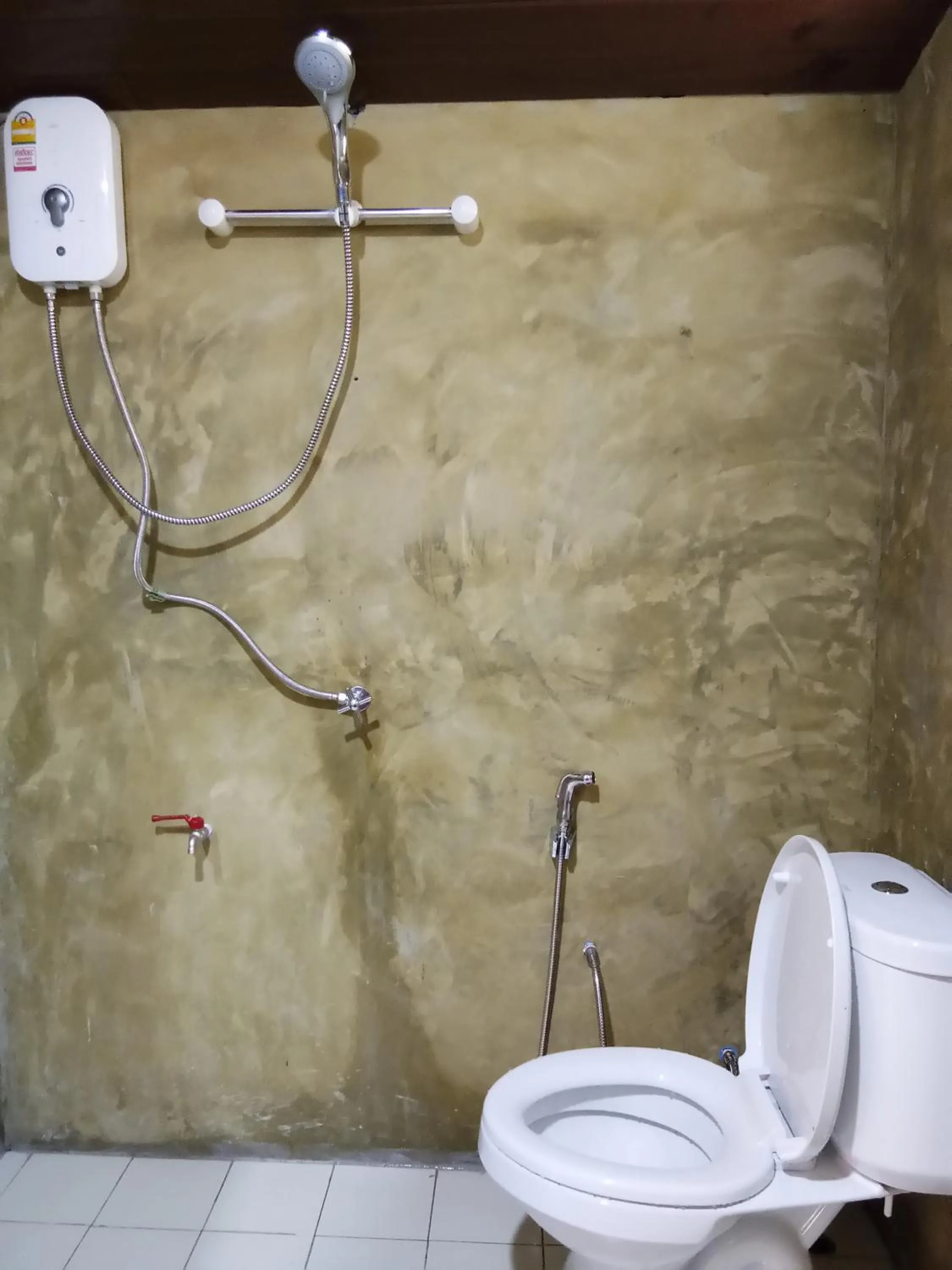 Bathroom in Lanta Maikeaw Bungalow
