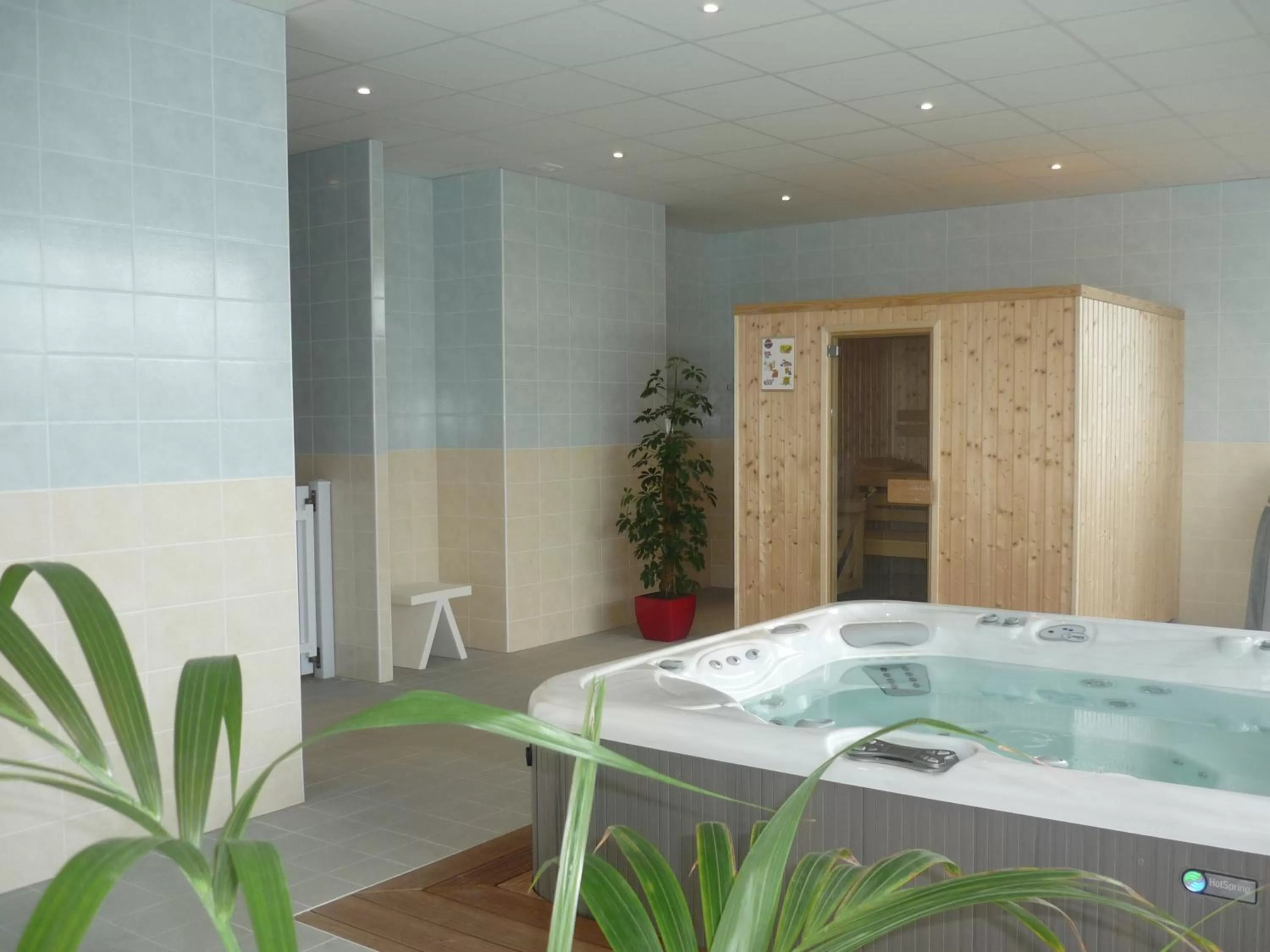 Hot Tub in Résidence Goélia La Grande Plage