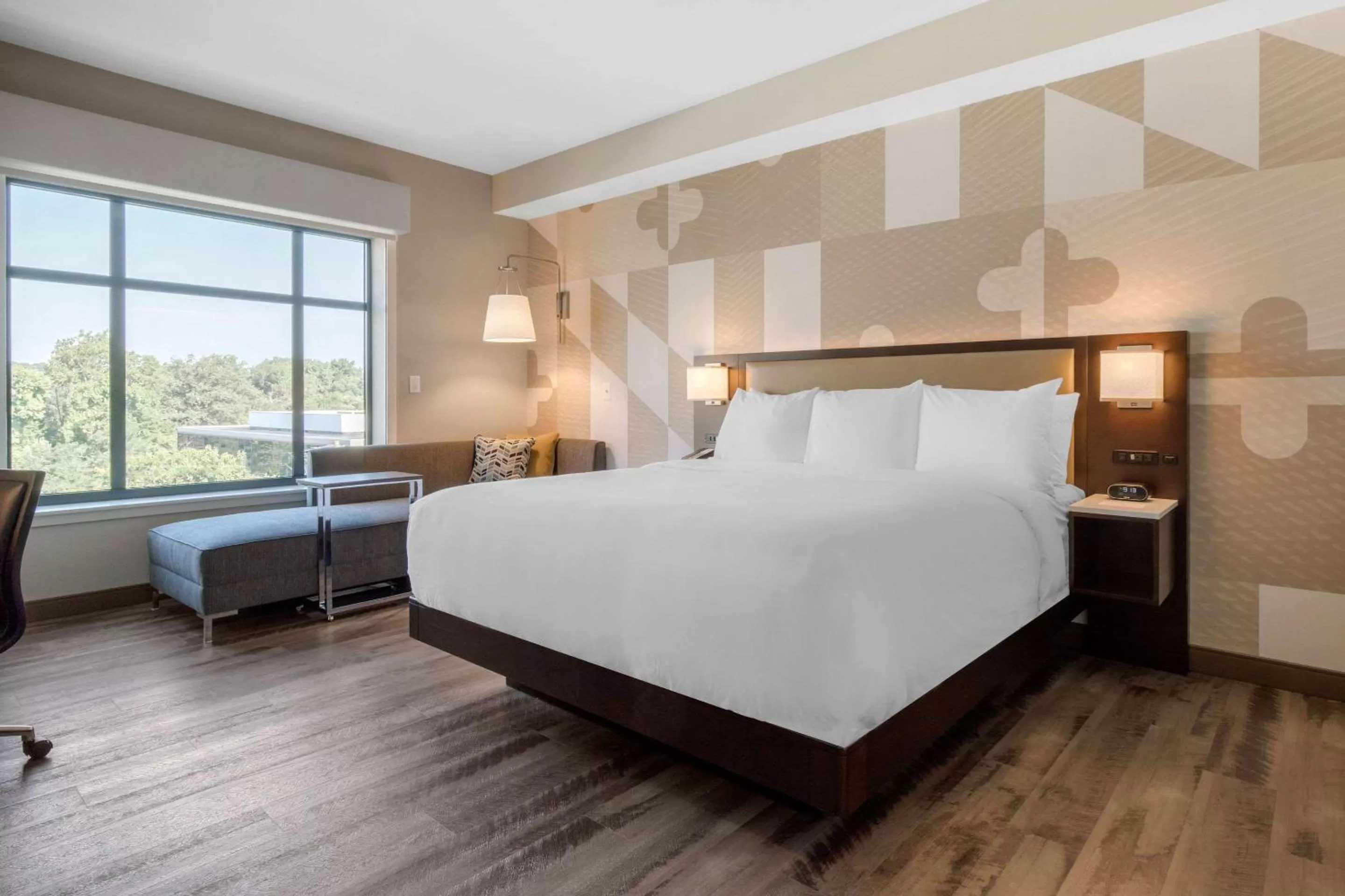 King Suite - Accessible/Non-Smoking in Cambria Hotel College Park