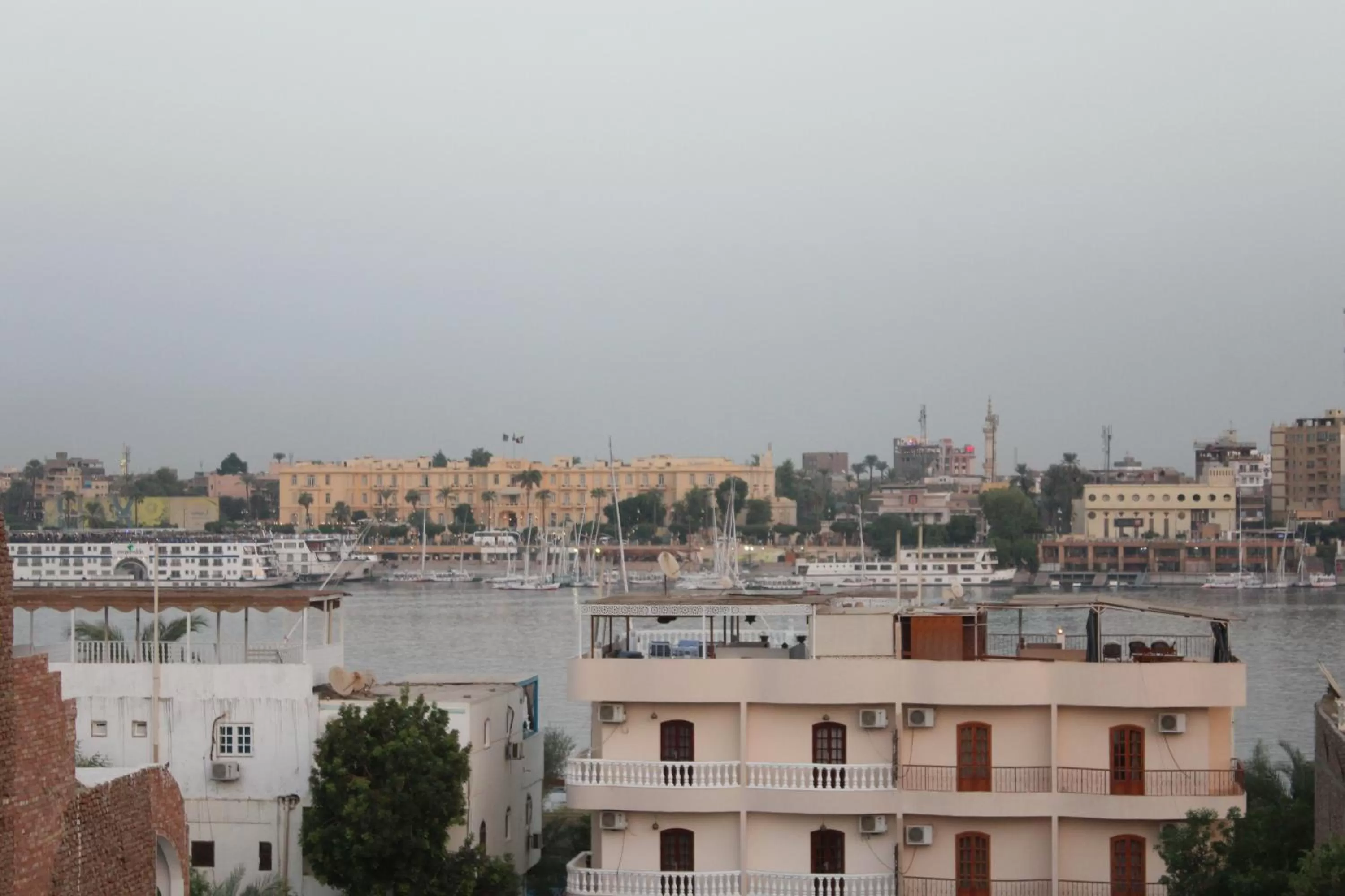 Mama Africa Apts & Studios