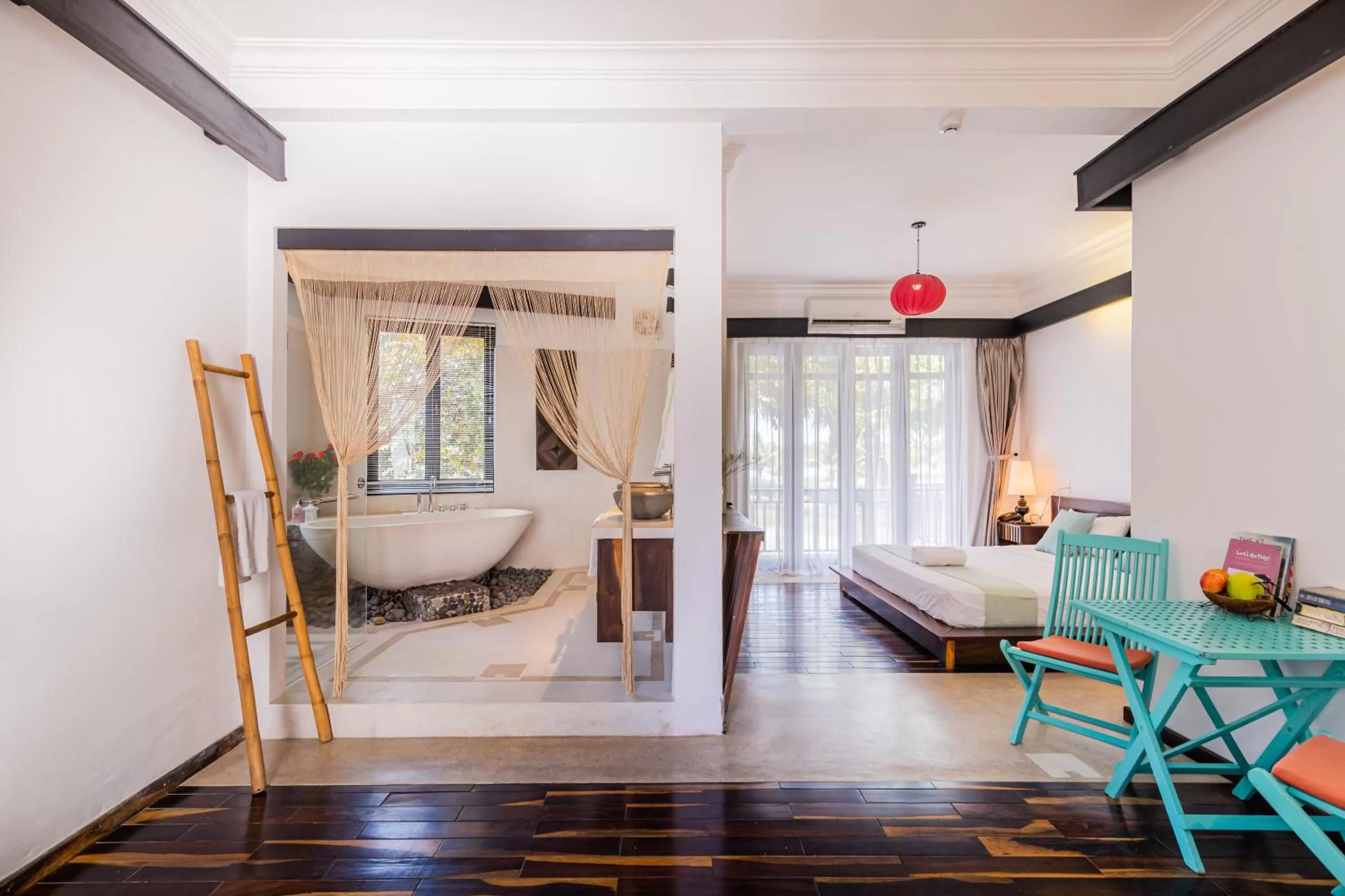 Photo of the whole room, Seating Area in Tra Que Mansion