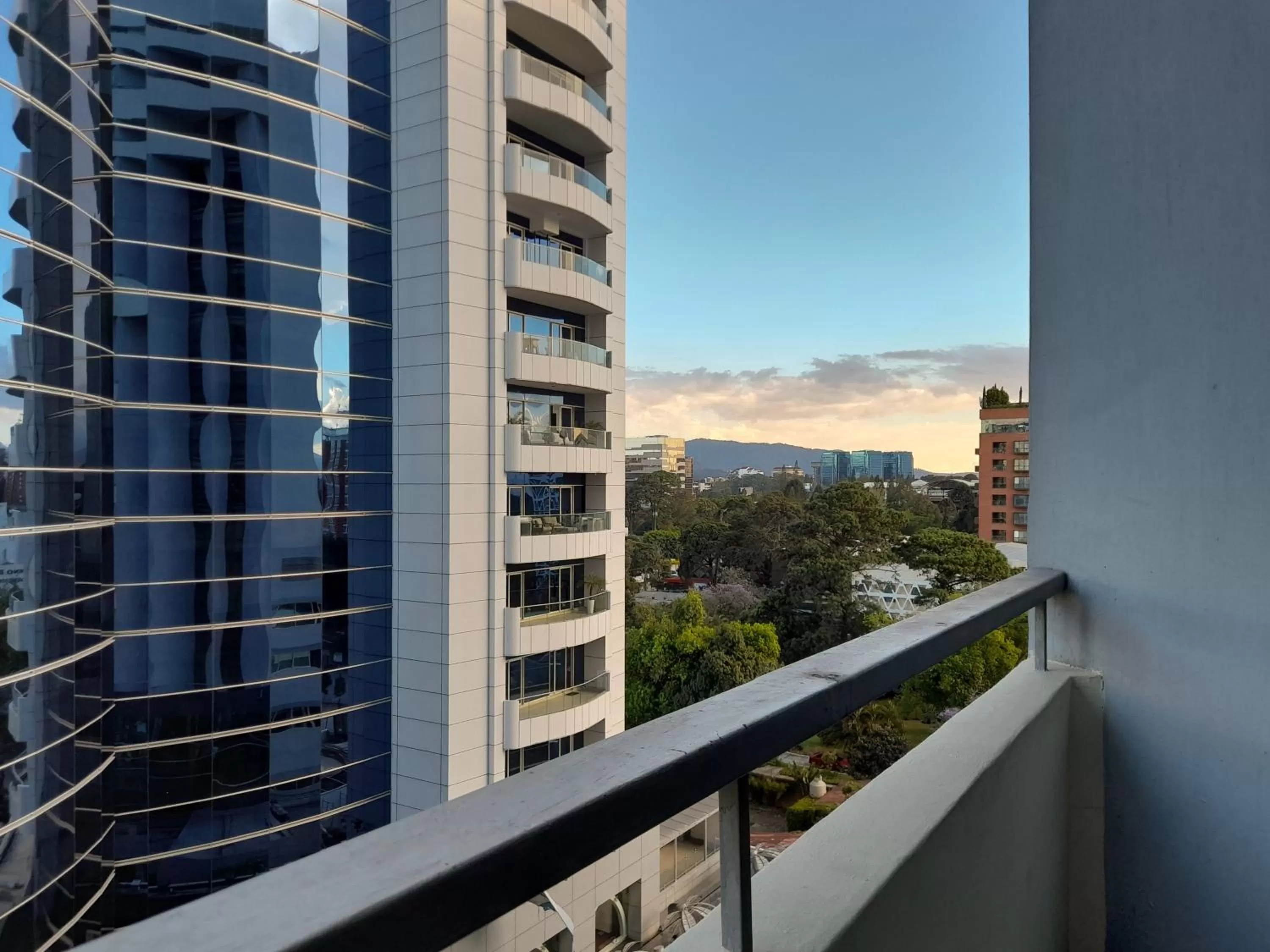 Photo of the whole room in Holiday Inn Guatemala by IHG
