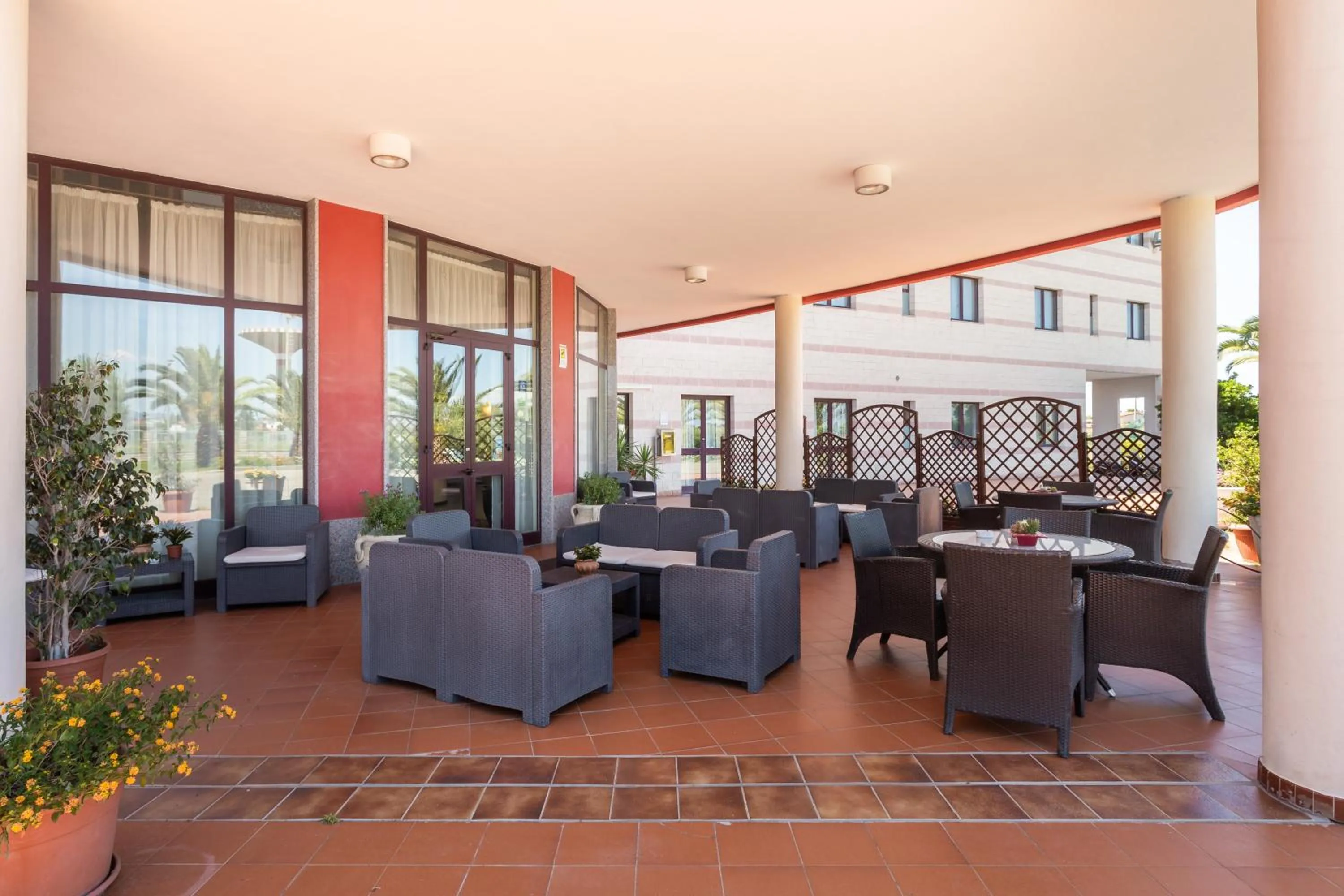 Communal lounge/ TV room in Rodia Inn