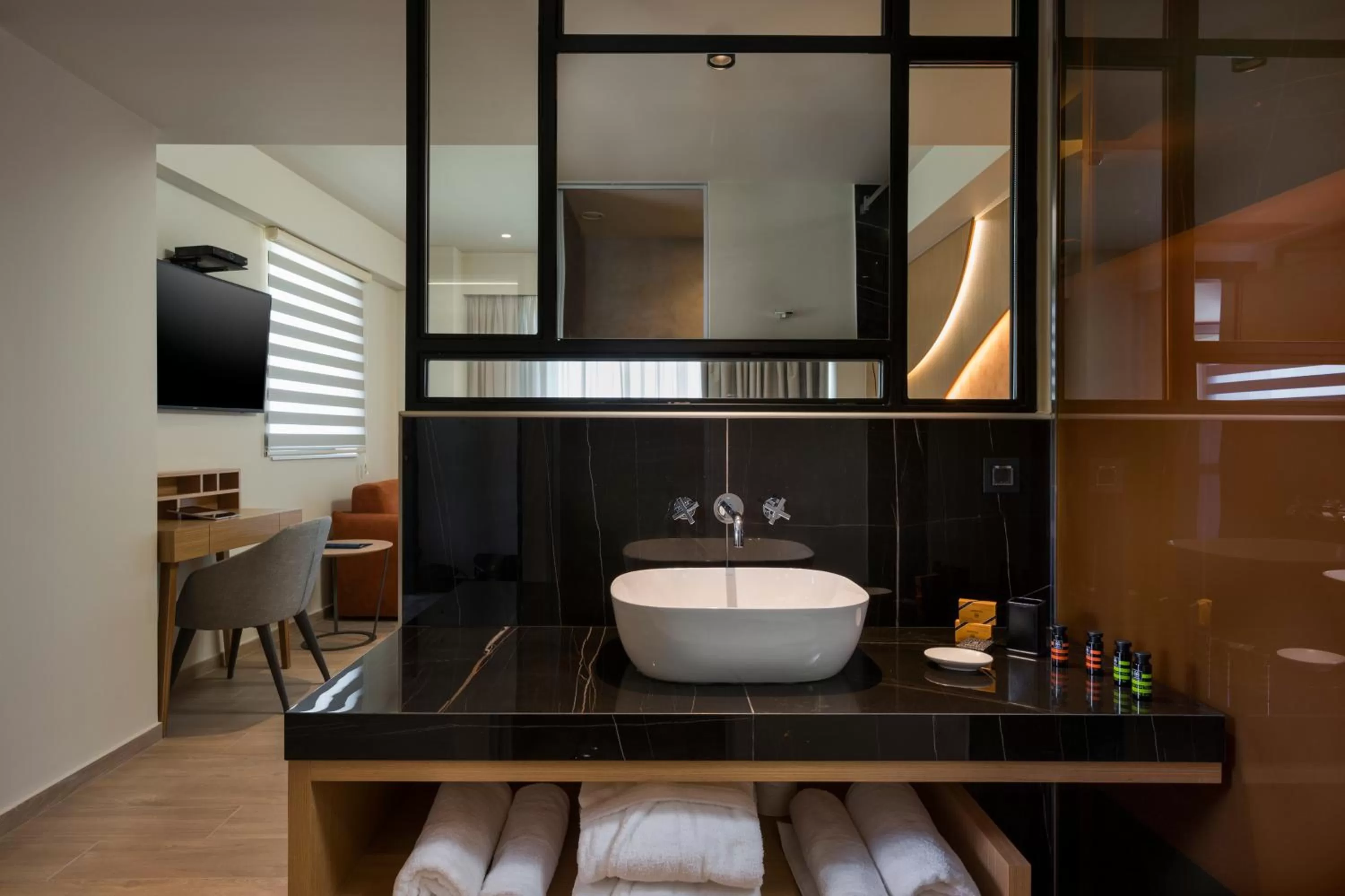 Photo of the whole room in Hyperion City Hotel & Spa