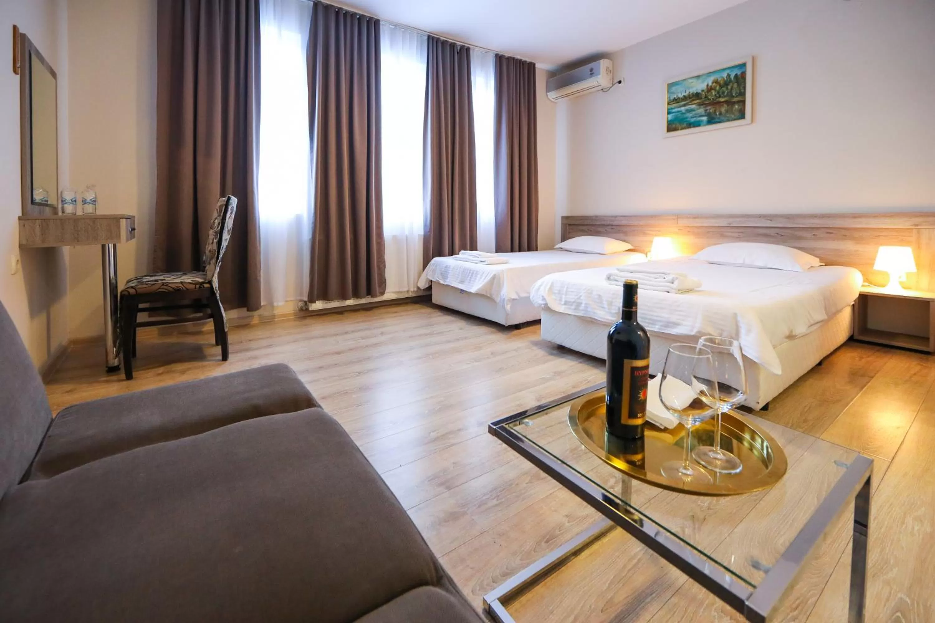 Bed in Complex Baroto