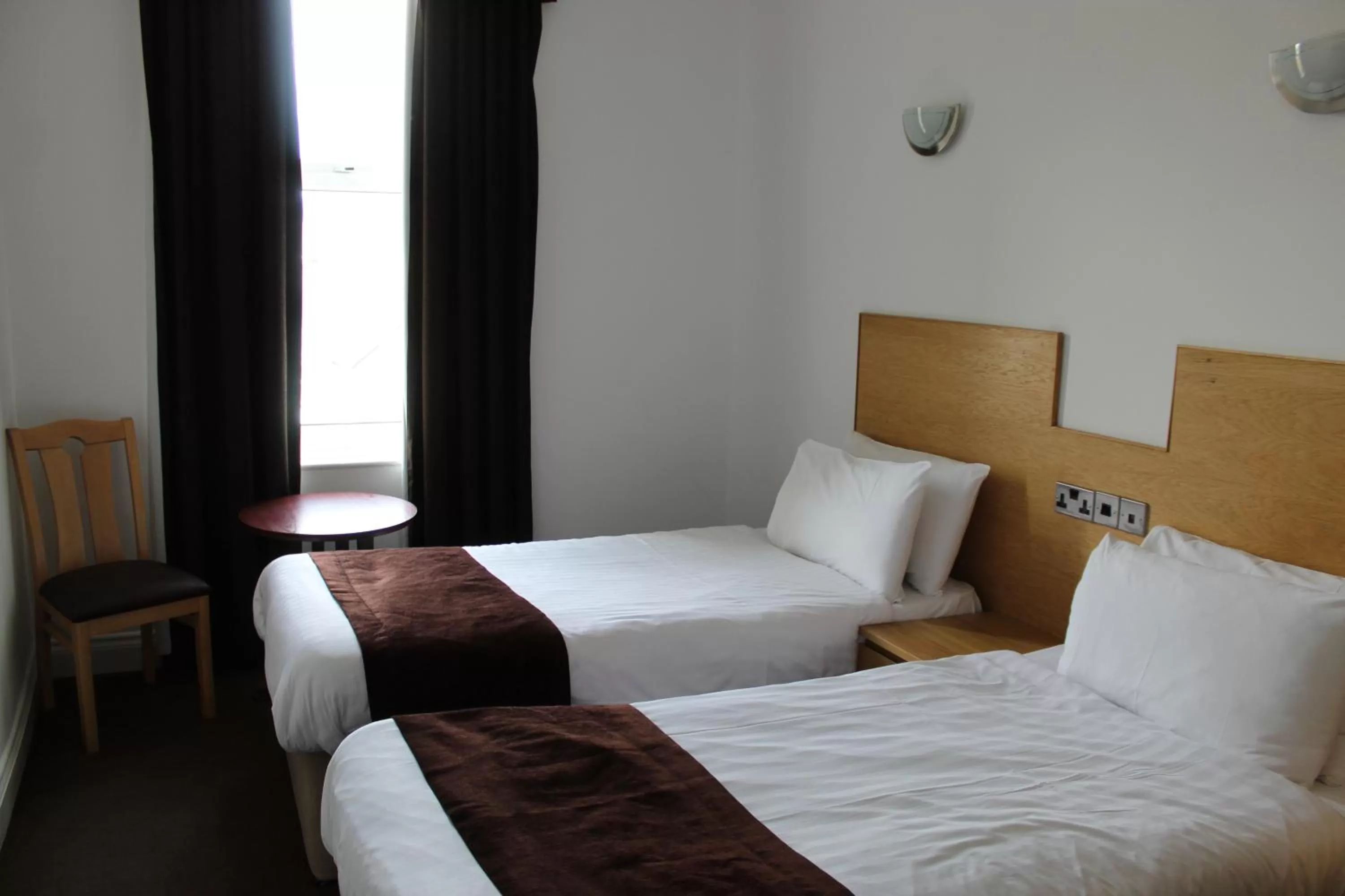 Bedroom, Bed in Four Saints Brig Y Don Hotel