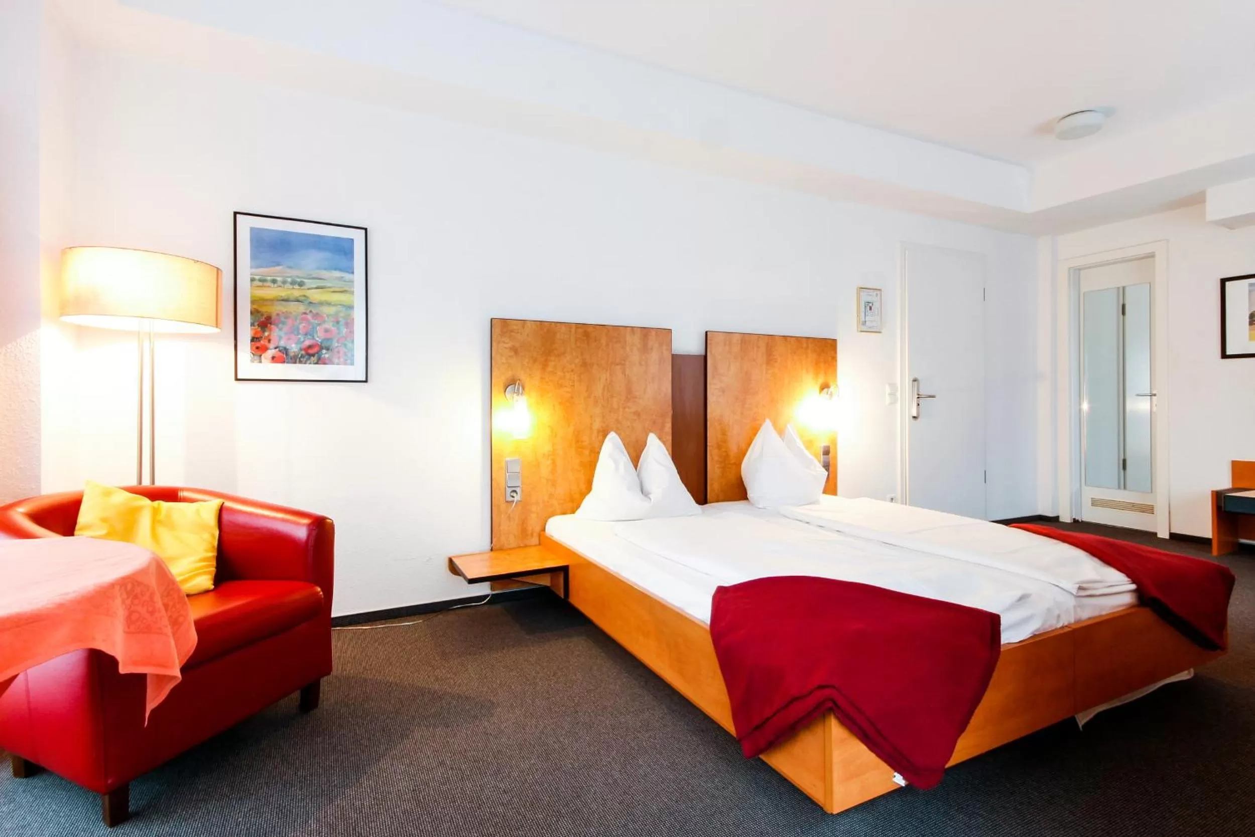 Photo of the whole room, Bed in Hotel am Tiergarten