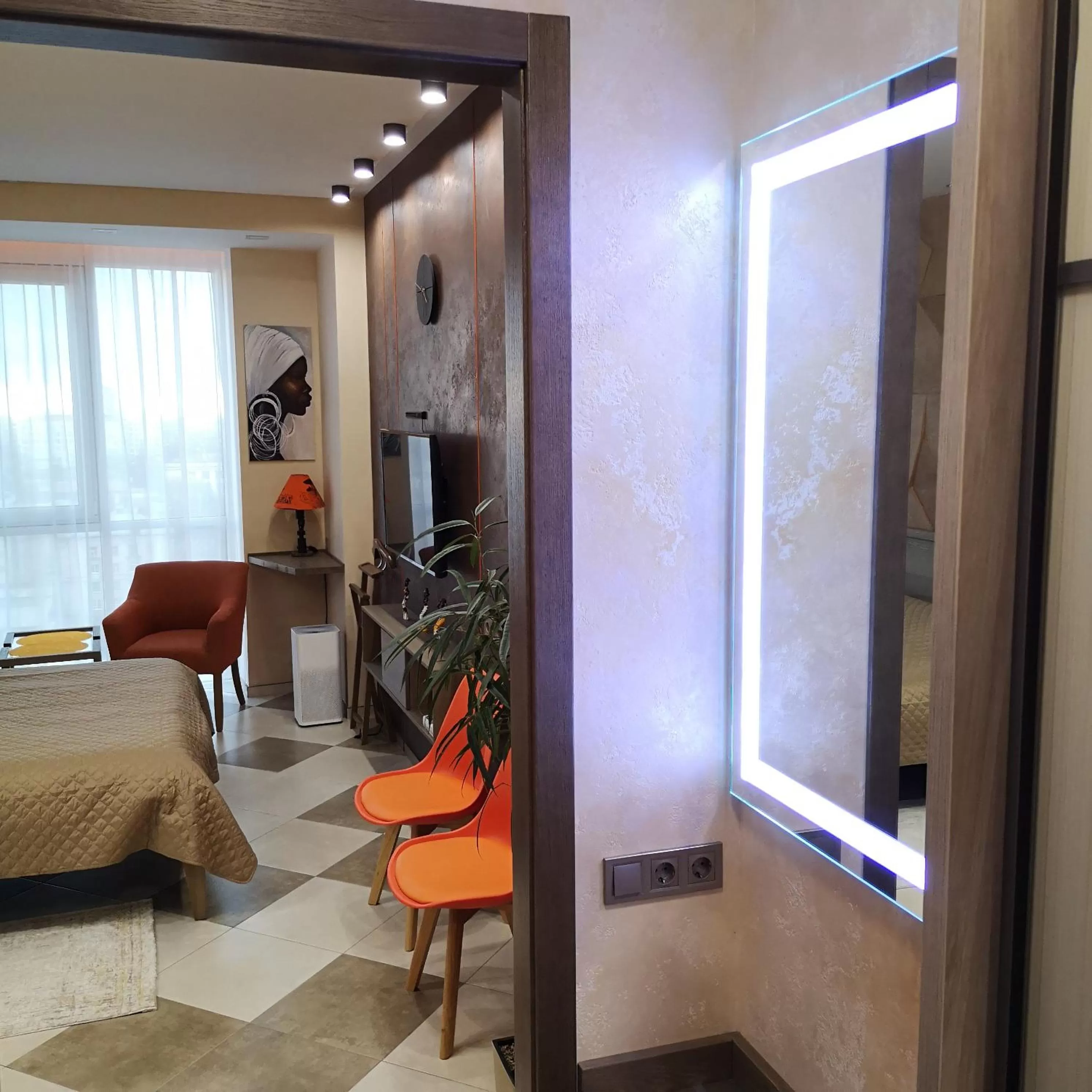 TV/Entertainment Center in ACCOMMODO192