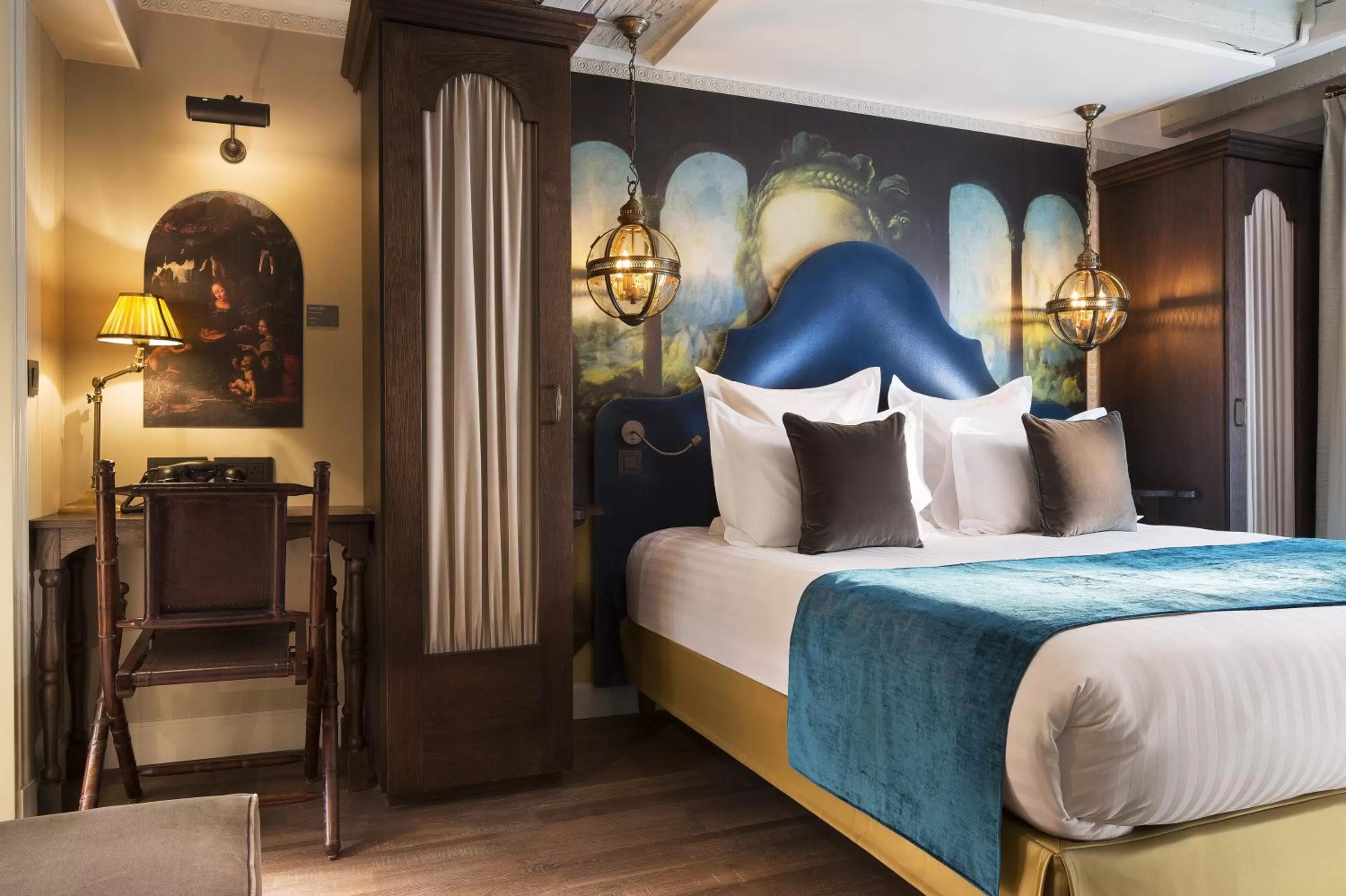 Bedroom, Bed in Hôtel Da Vinci & Spa