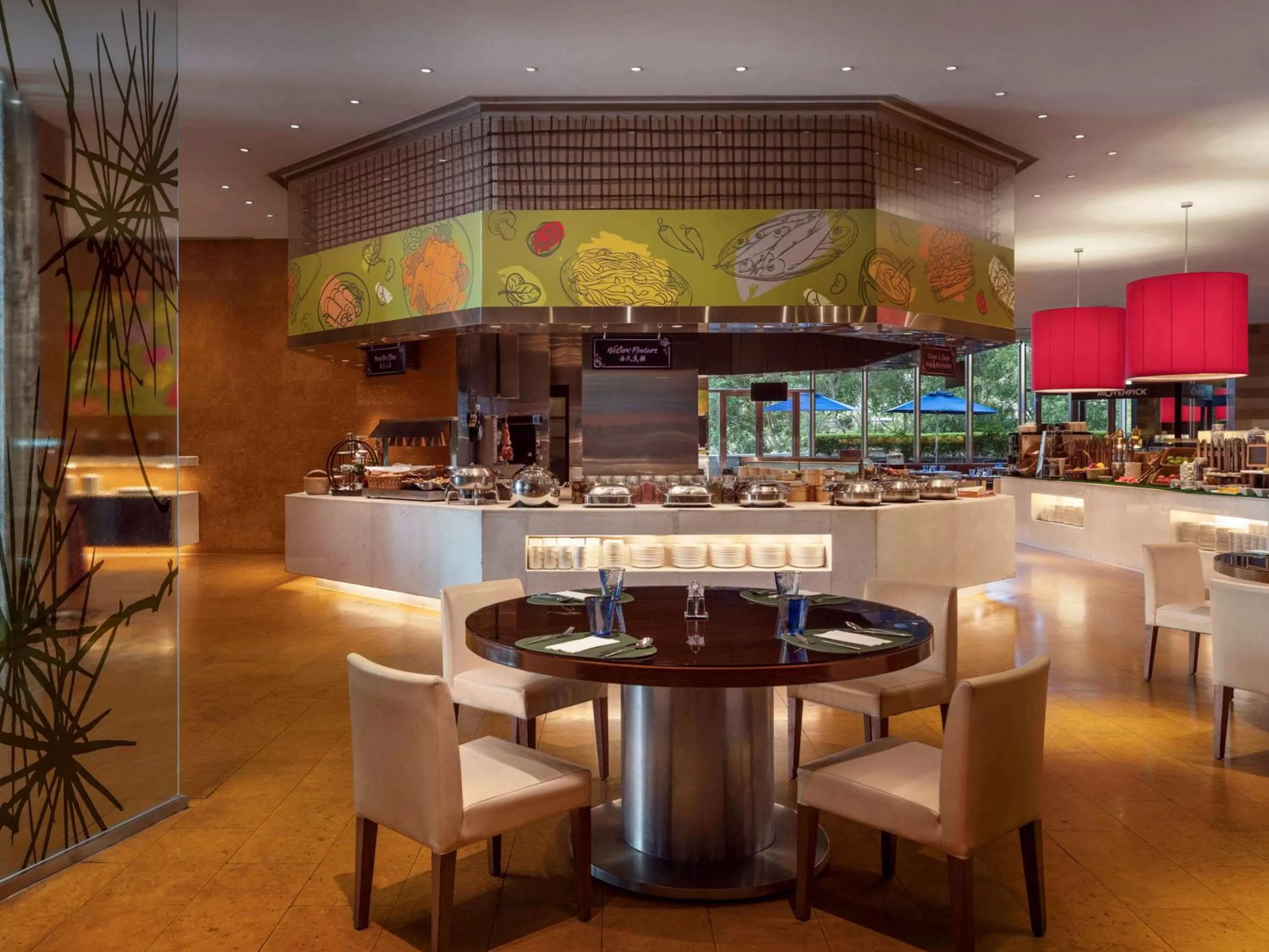 Restaurant/places to eat in Novotel Citygate Hong Kong