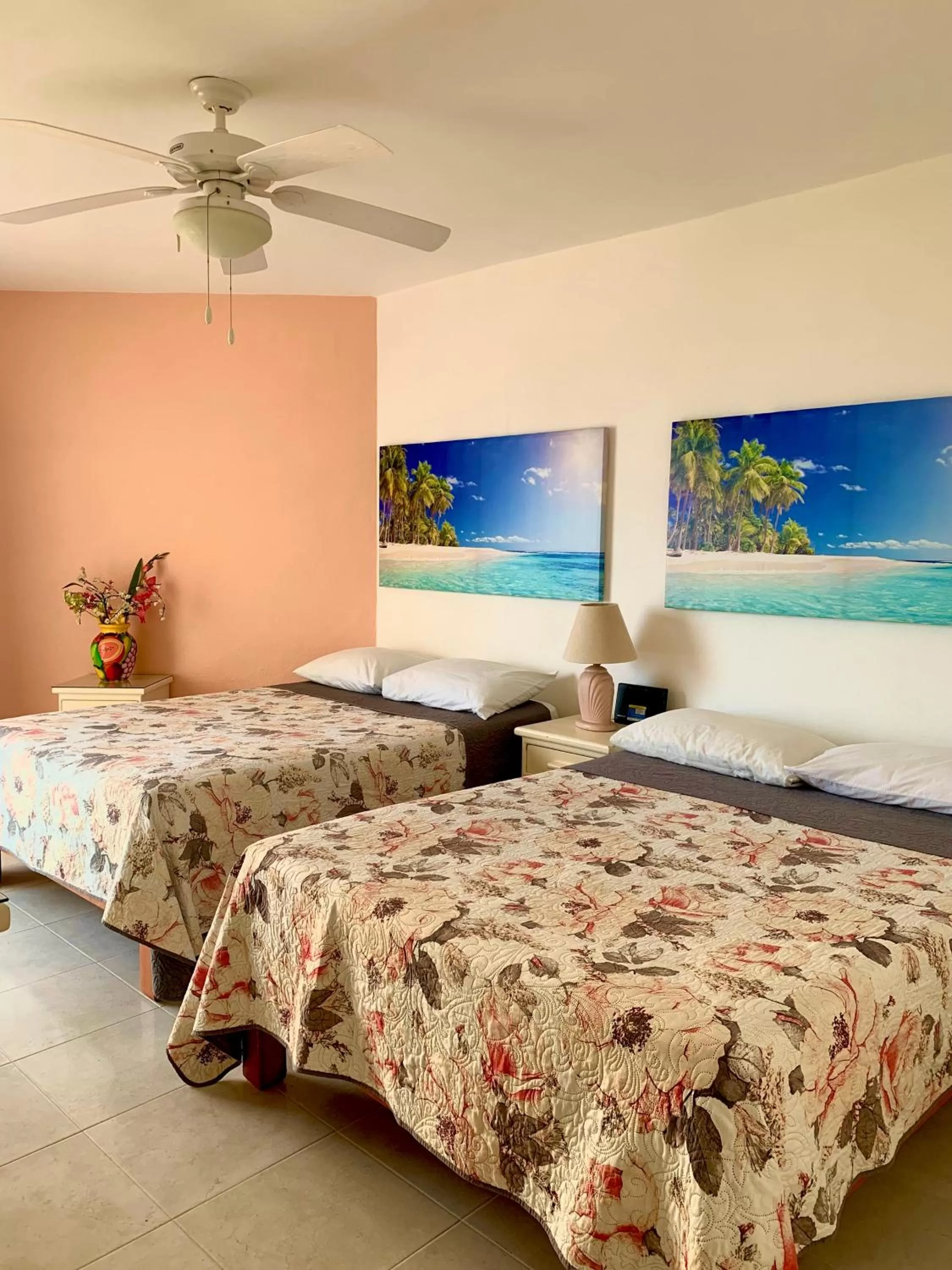 Bed in ENNA INN IXTAPA DEPARTAMENTOS ViSTA AL MAR