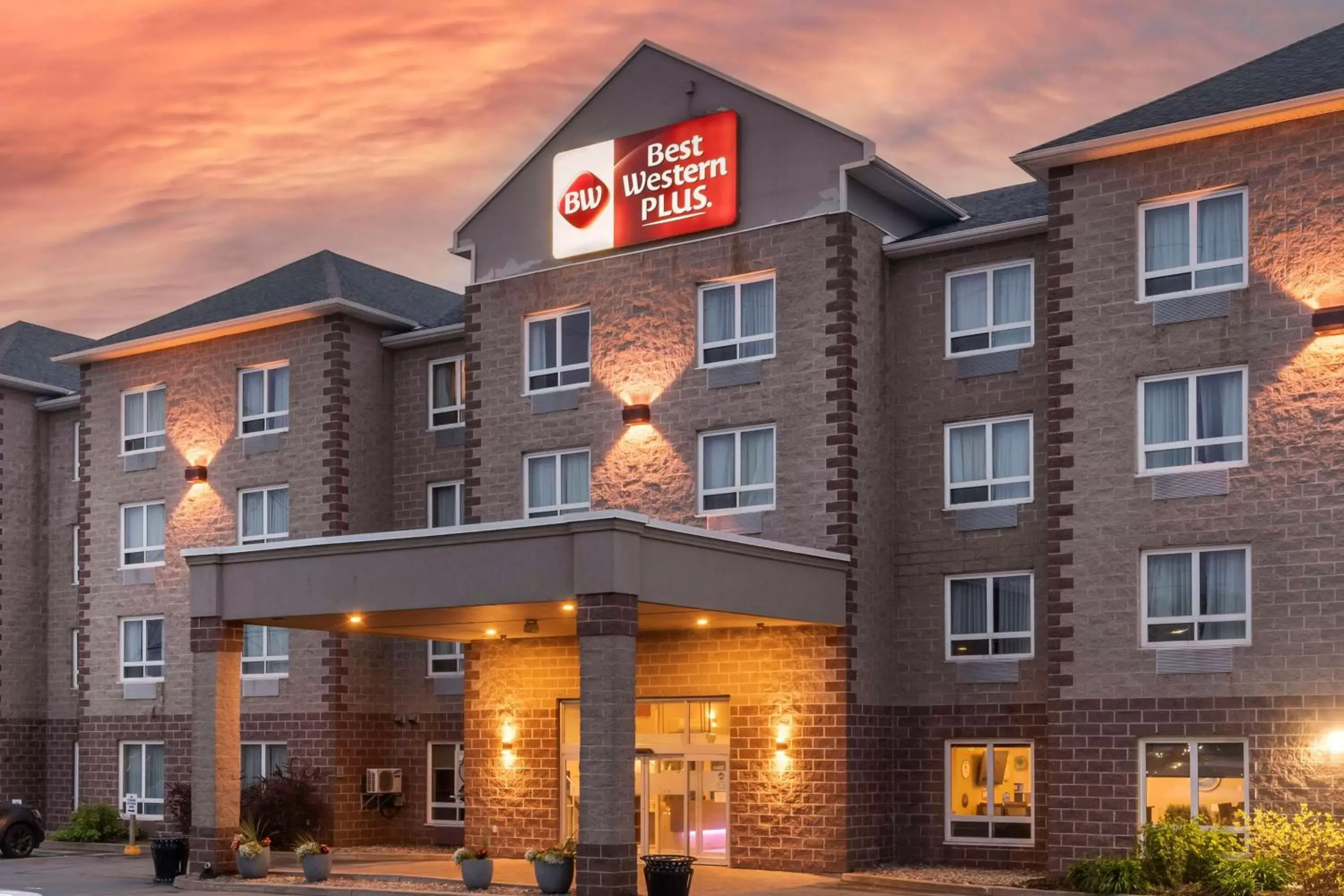 Best Western Dartmouth Hotel & Suites Best Western Dartmouth Hotel & Suites