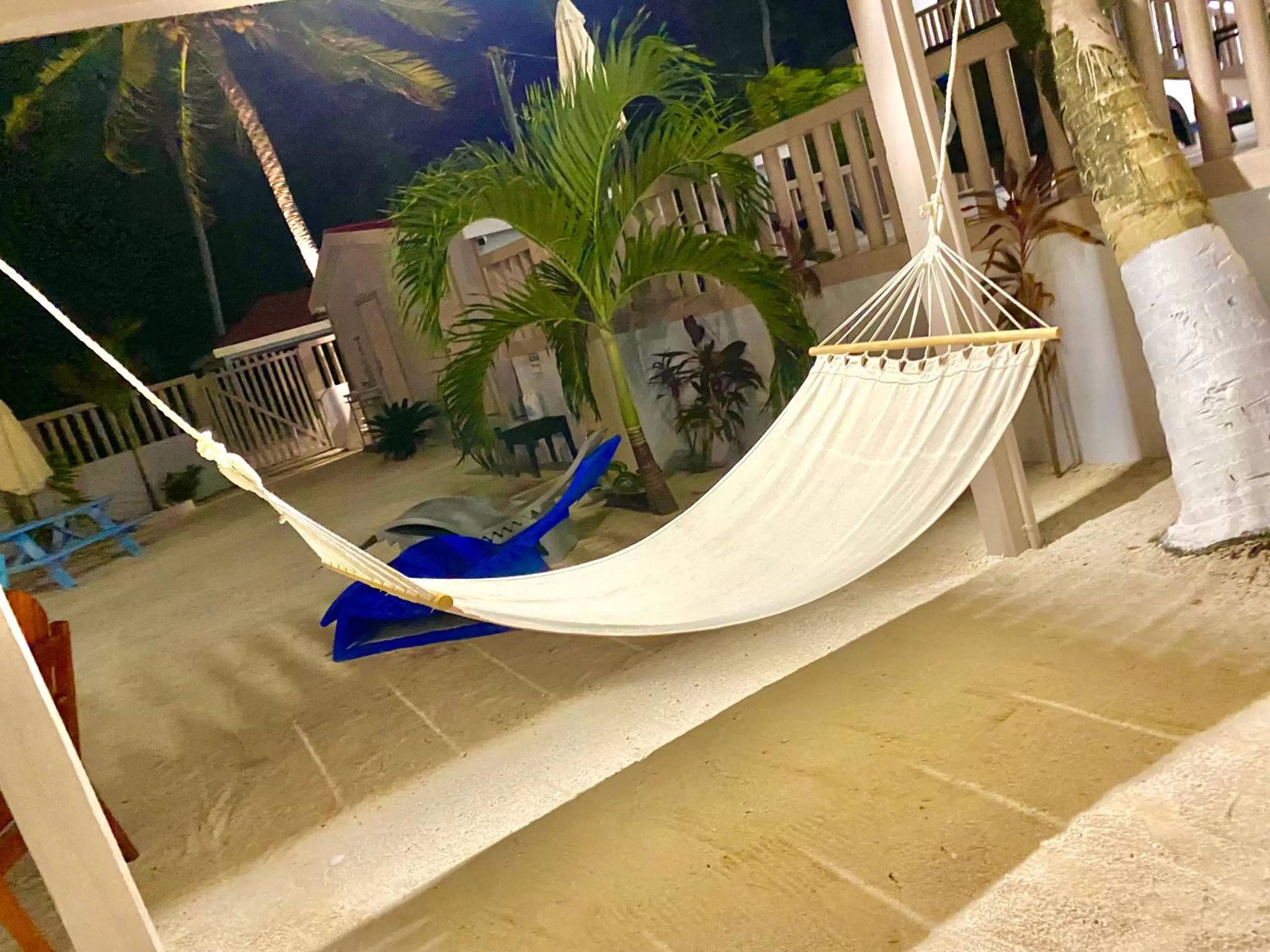 Inner courtyard view in La Isla Resort