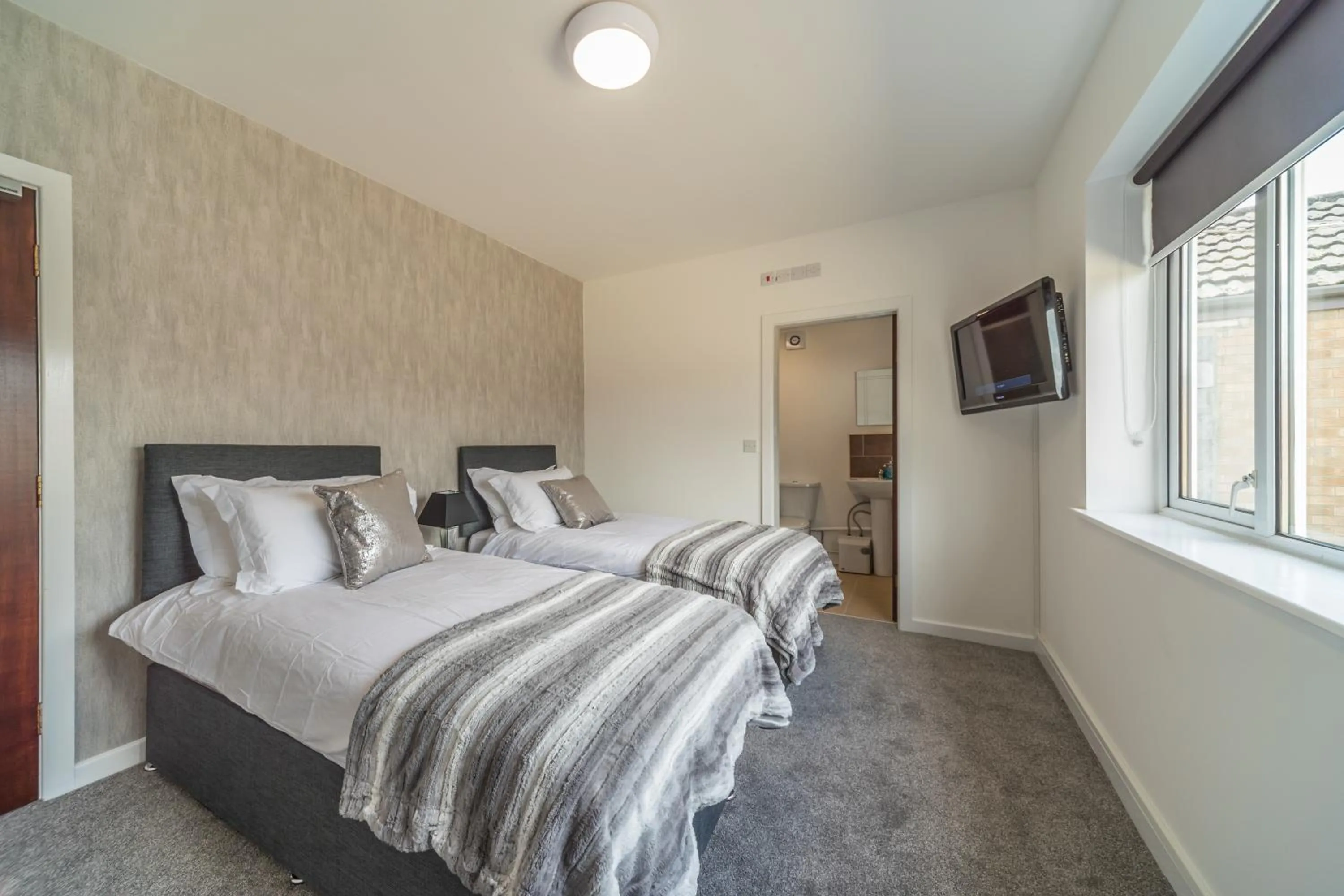 Bedroom in Kirks Korner Motel