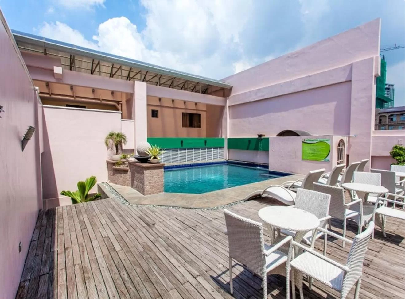 Diamond Suites and Residences