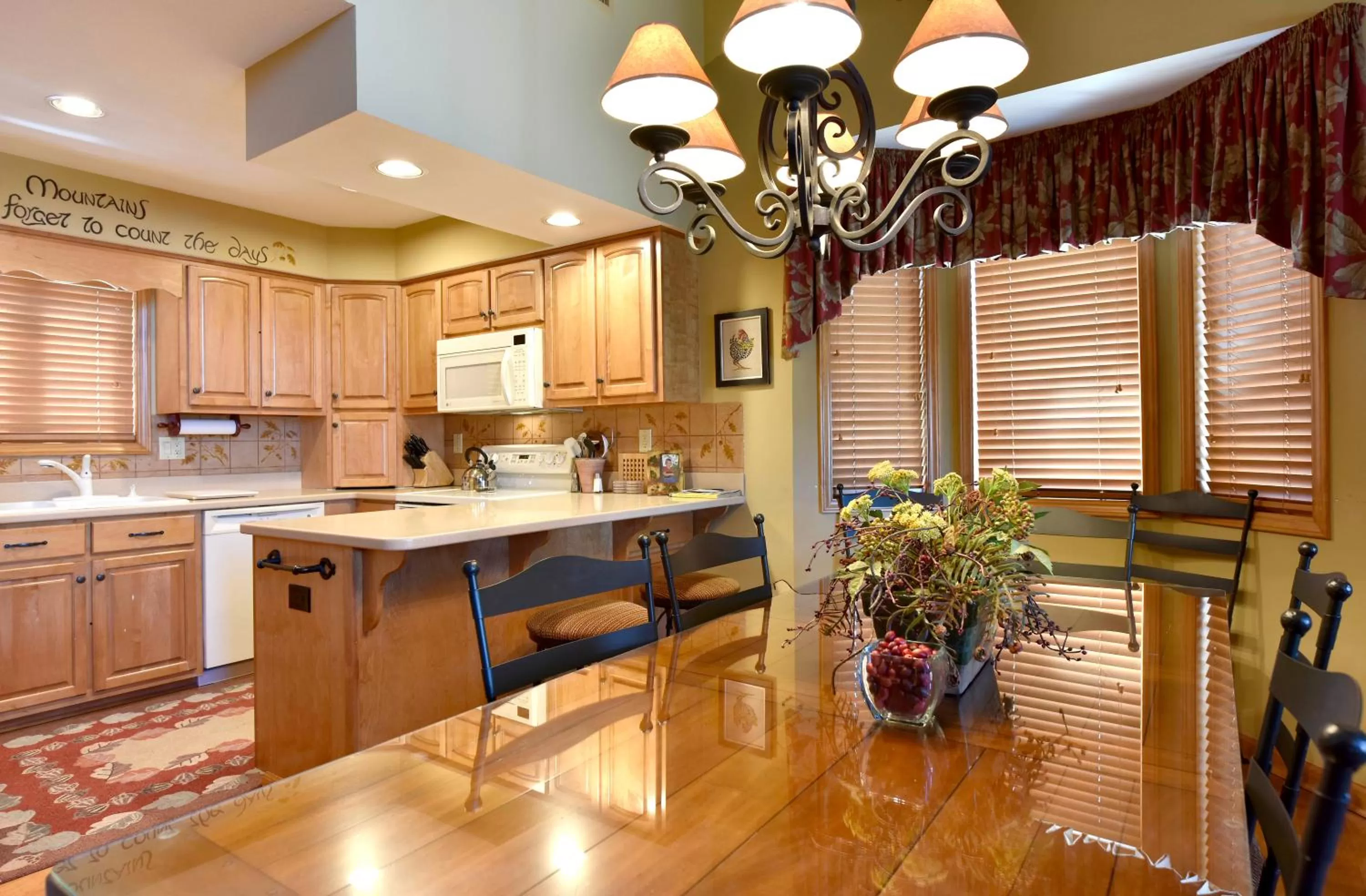 Kitchen or kitchenette in Chetola Resort Condominiums