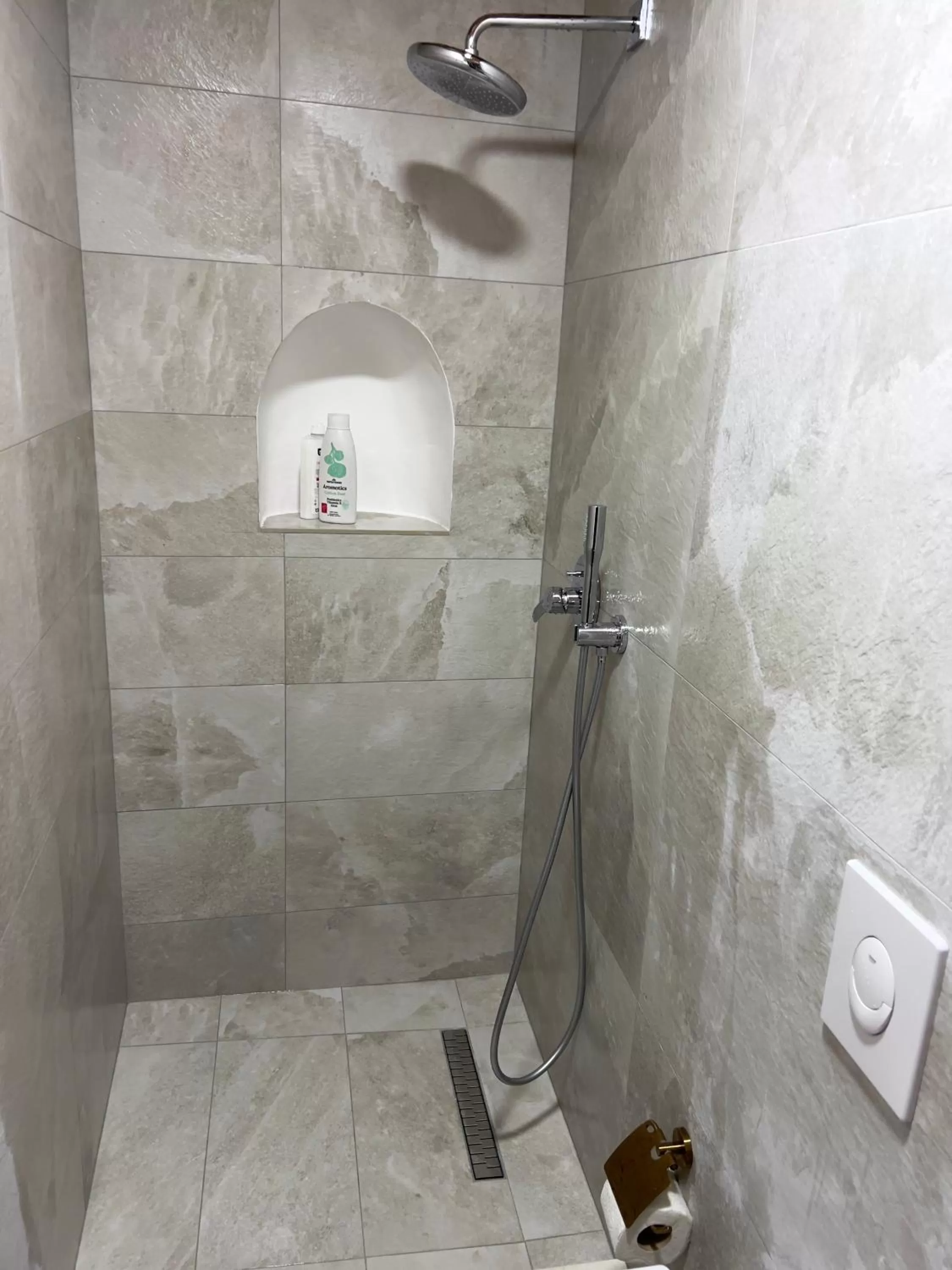 Bathroom in HOTEL ANSEL