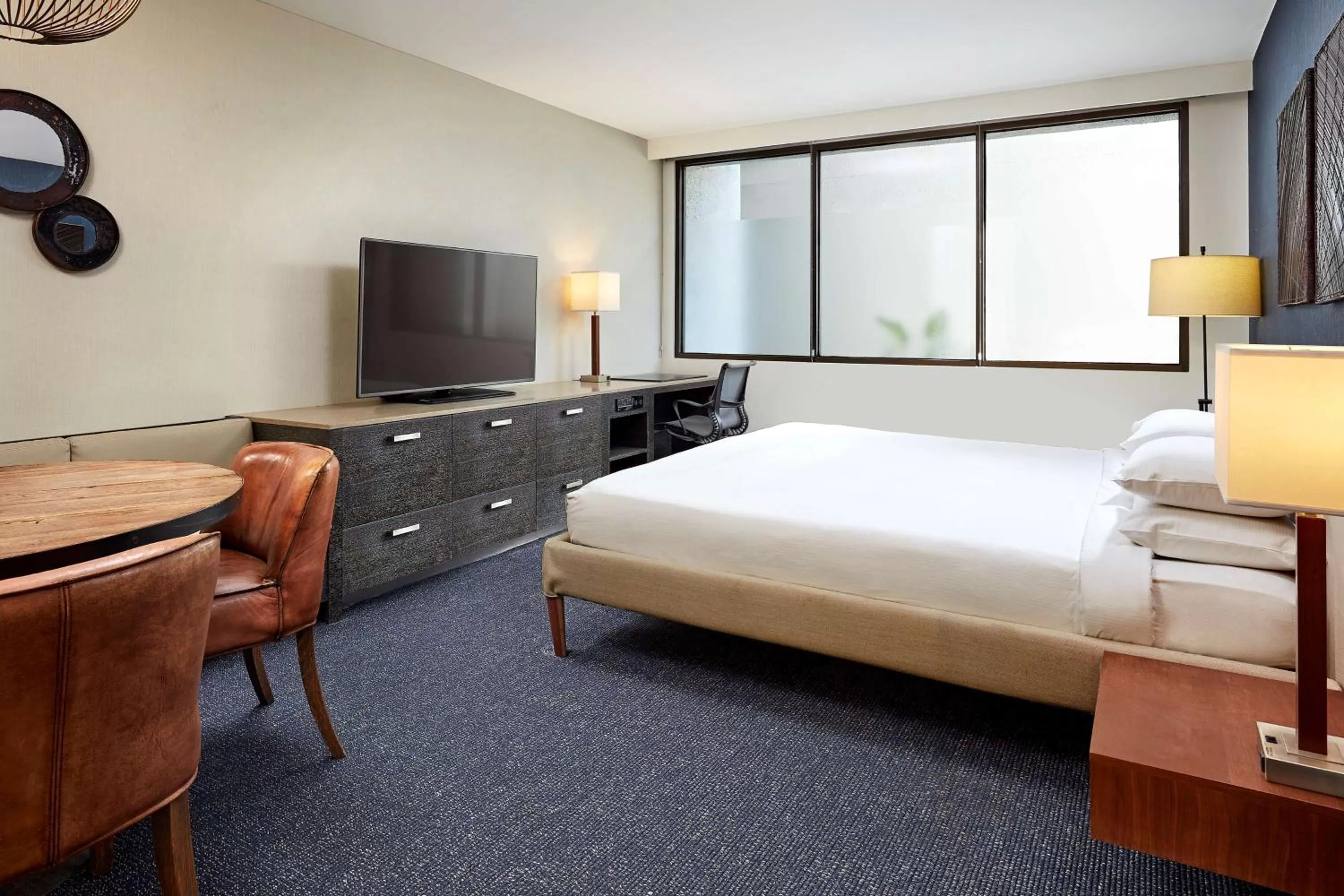 Bed in Hotel MDR Marina del Rey- a DoubleTree by Hilton