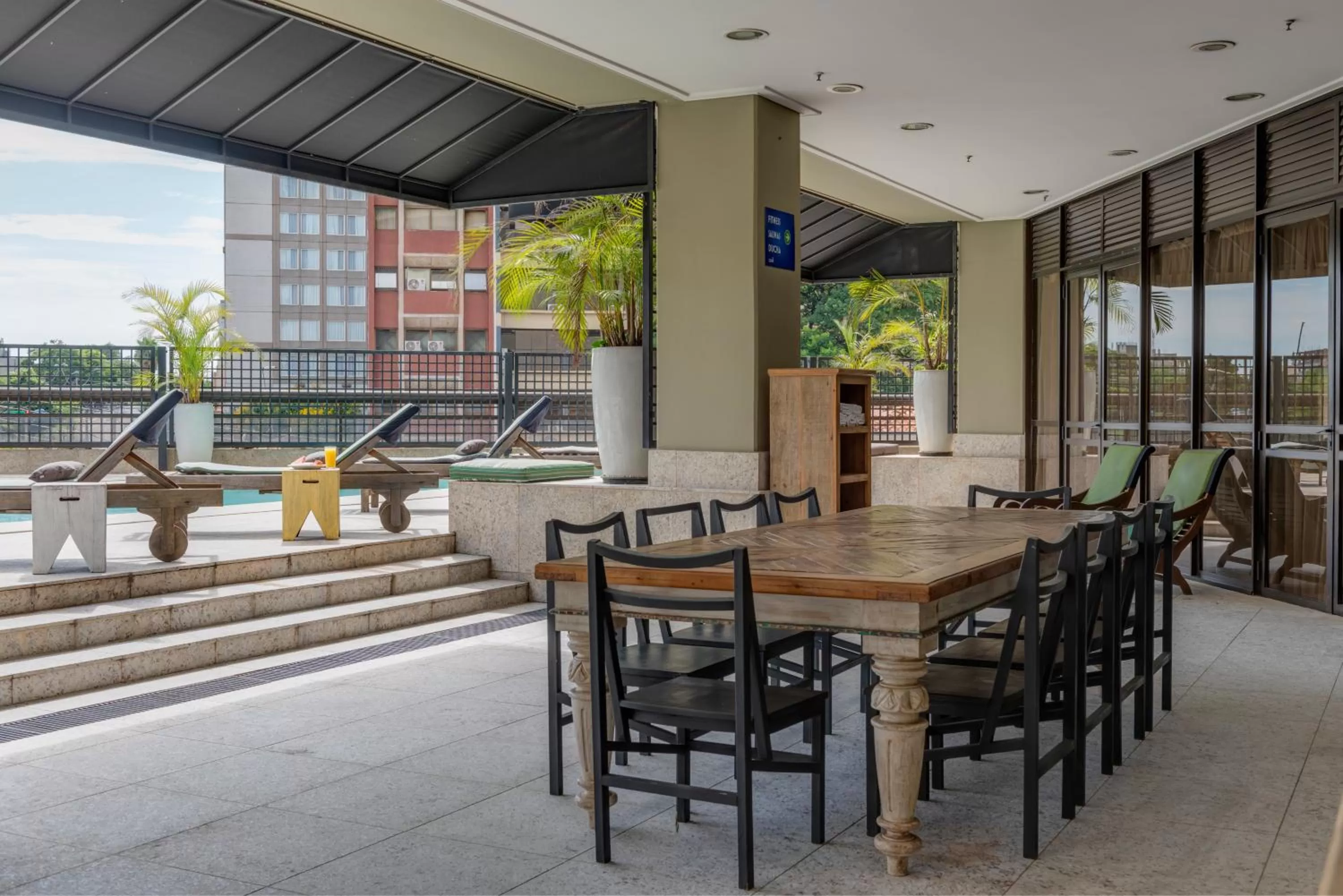 Swimming pool in Monreale Plus Midtown Campinas