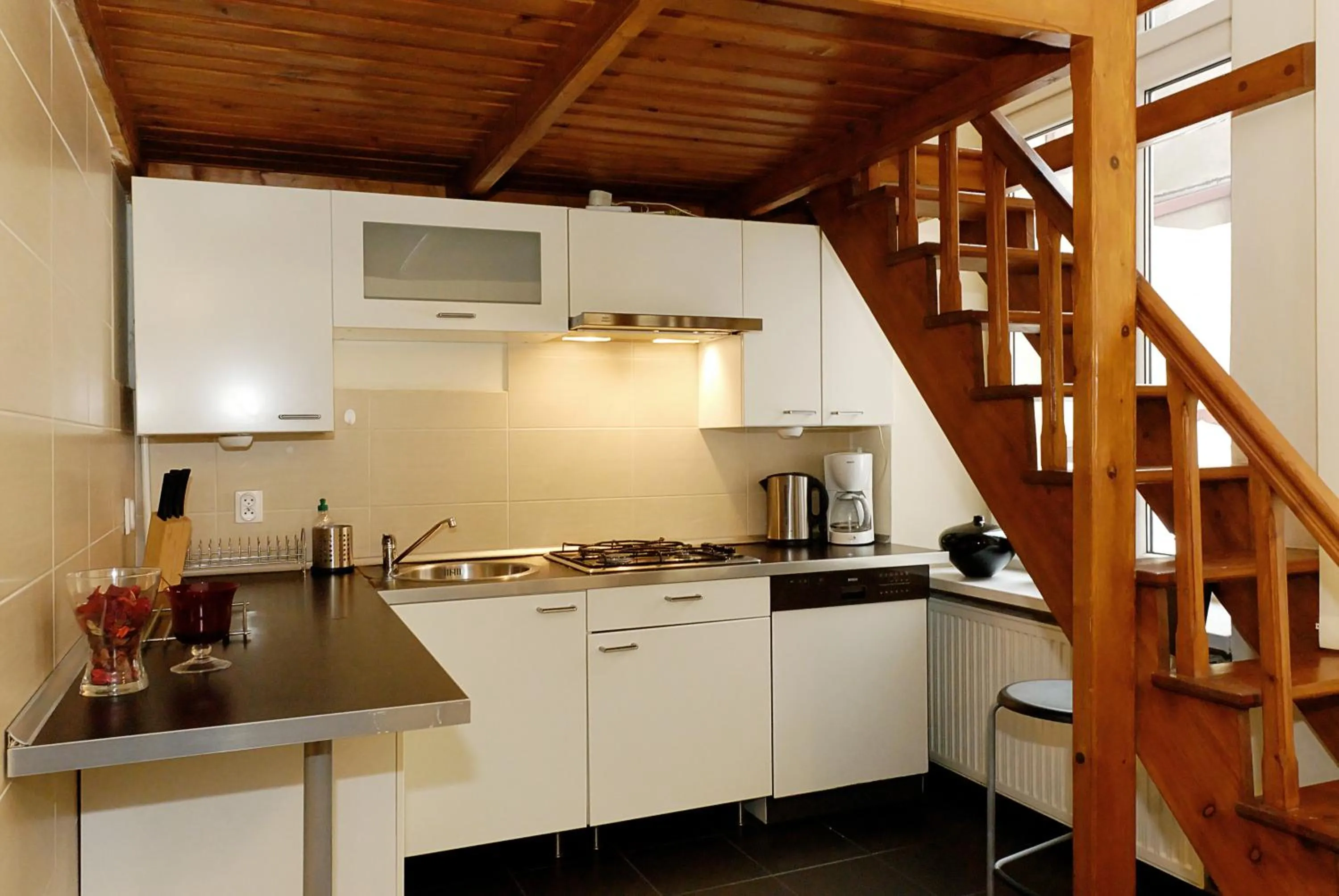 Kitchen or kitchenette in P&J Apartments Floriańska