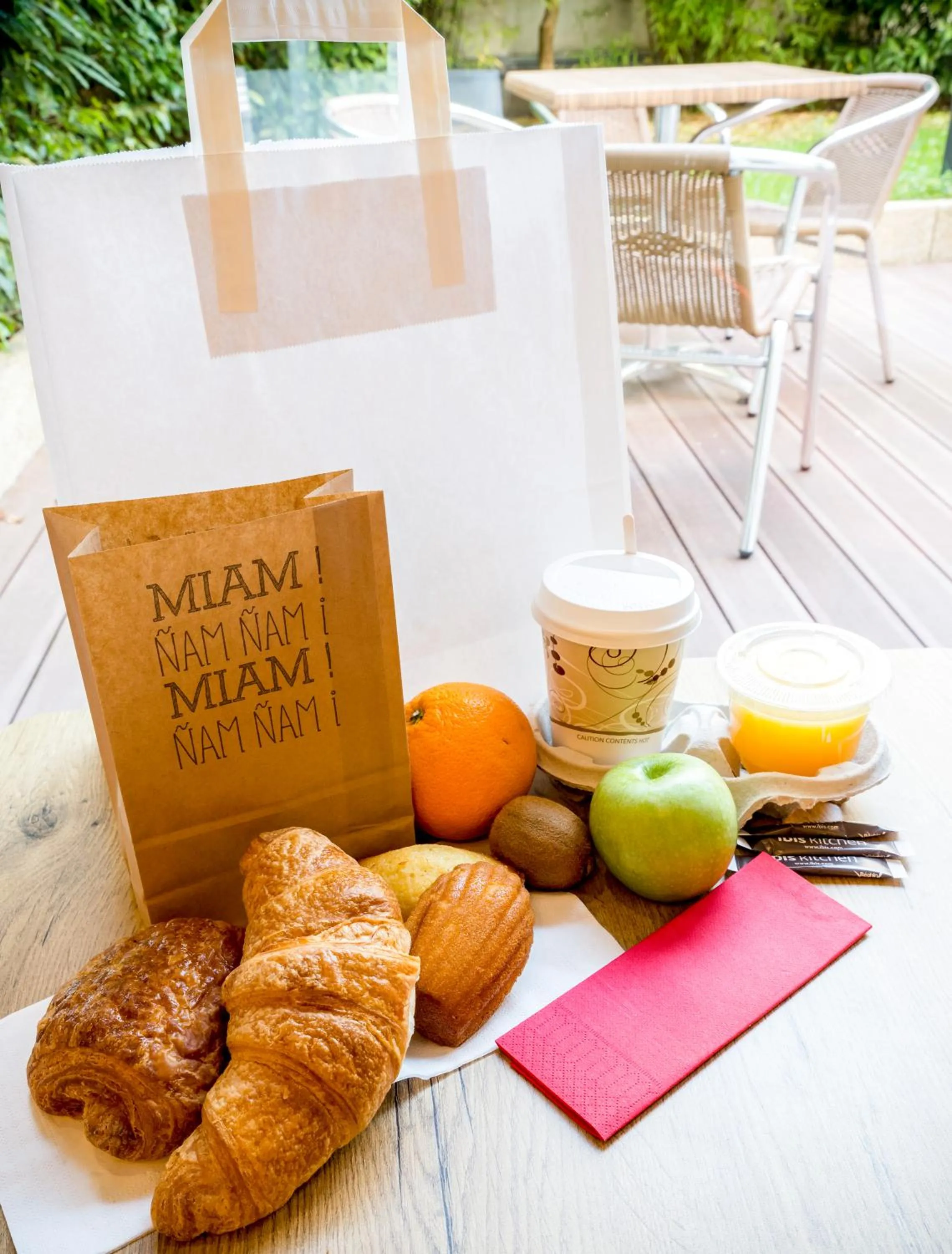 Buffet breakfast in ibis Paris Vanves Parc des Expositions