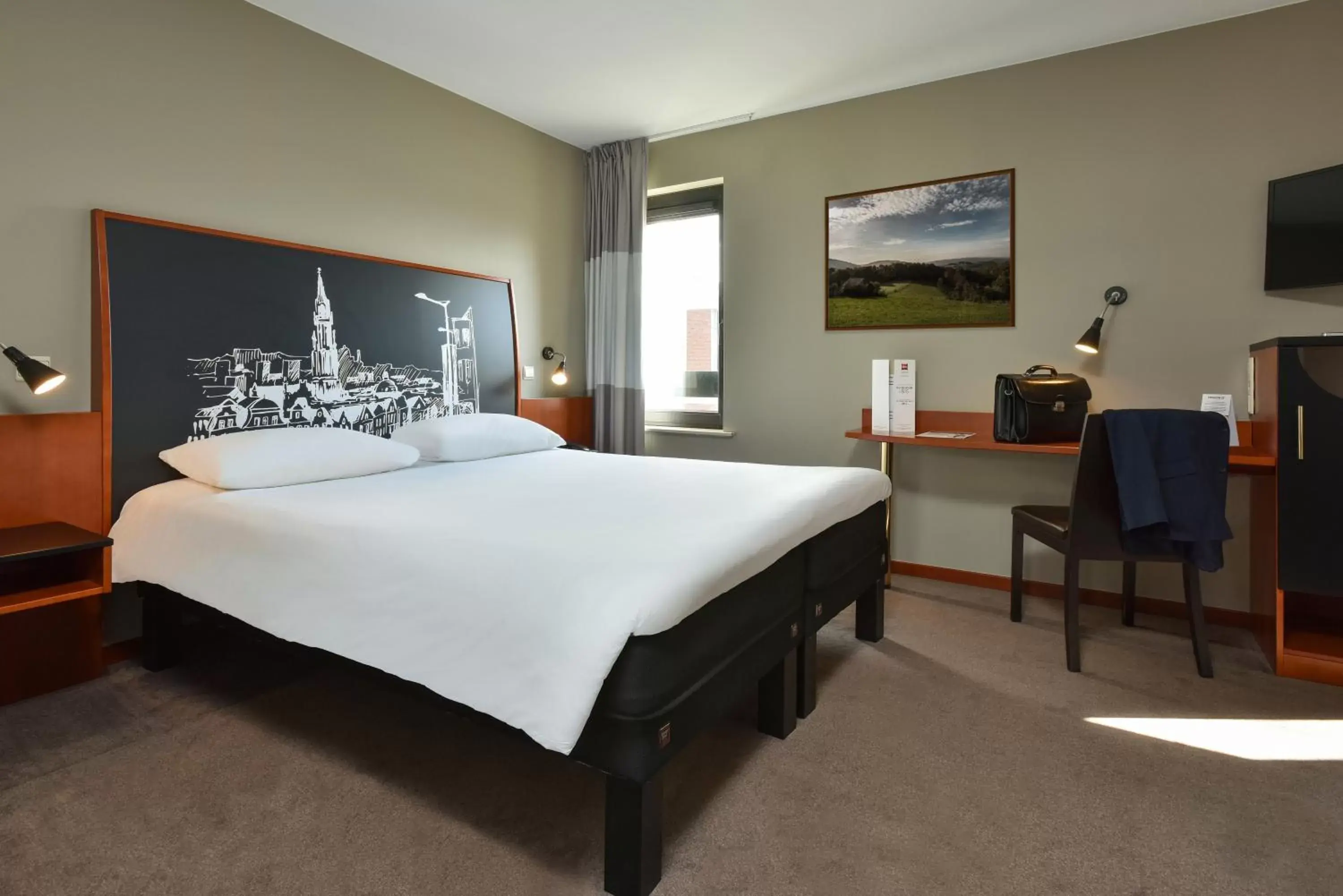 Superior Twin Room in Ibis Brussels Erasmus Superior Twin Room in Ibis Brussels Erasmus