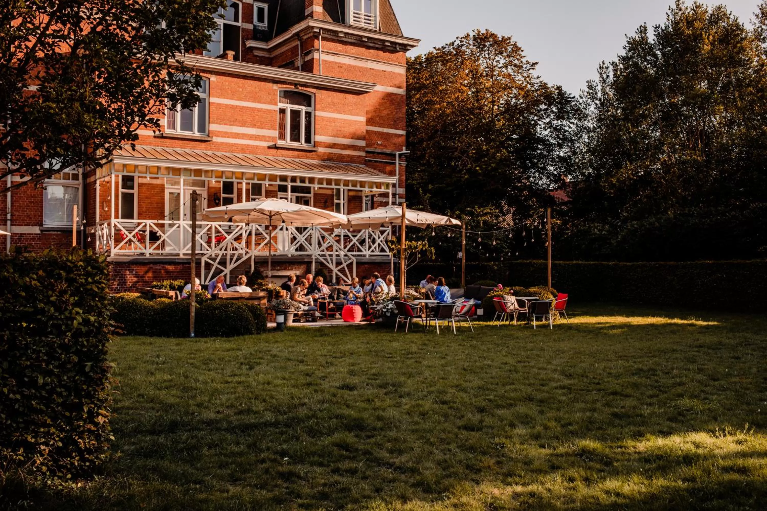 Garden, Property Building in B&B 't Kasteel & 't Koetshuys