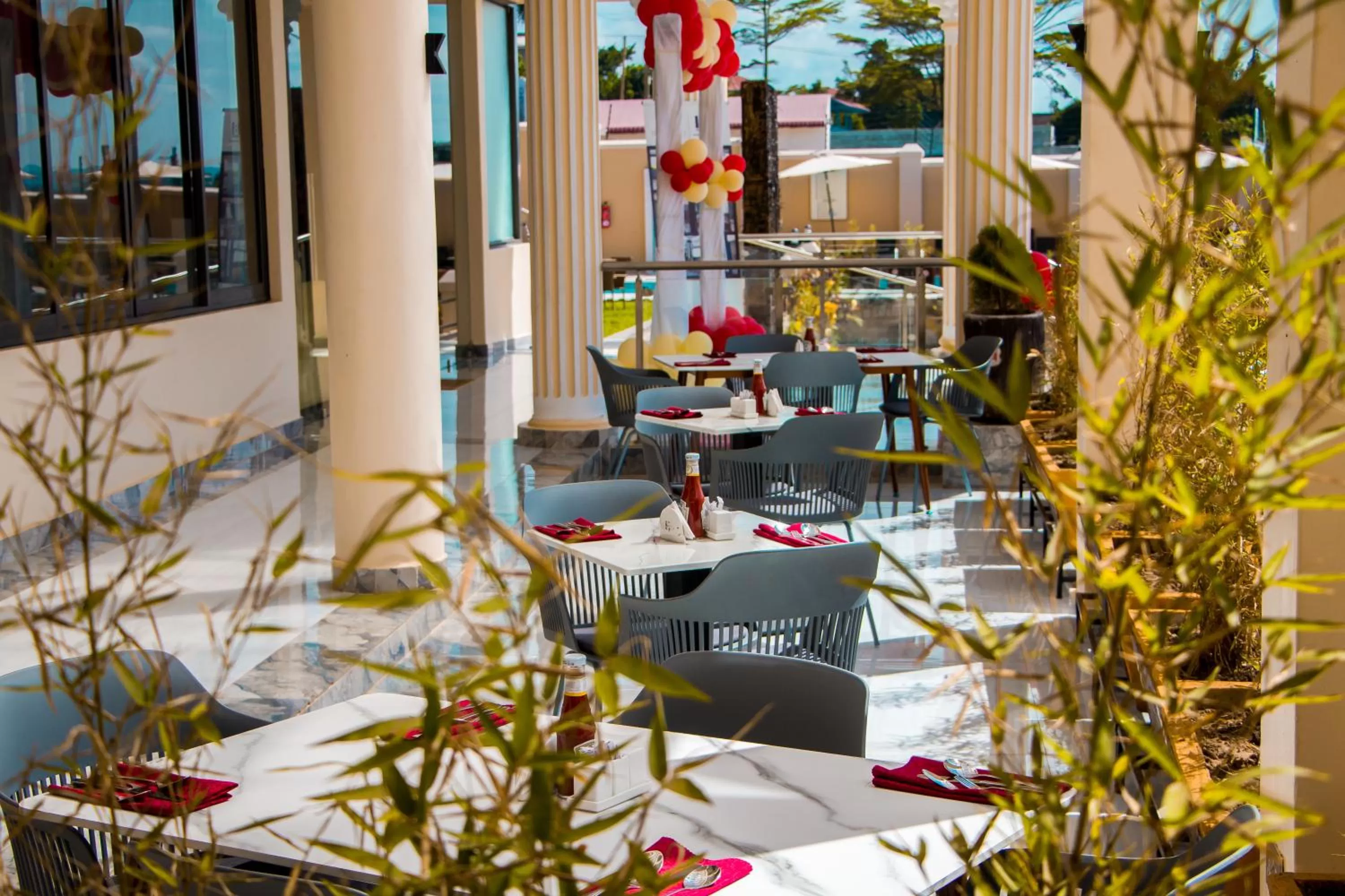 Restaurant/places to eat in Hotel Horizon Entebbe