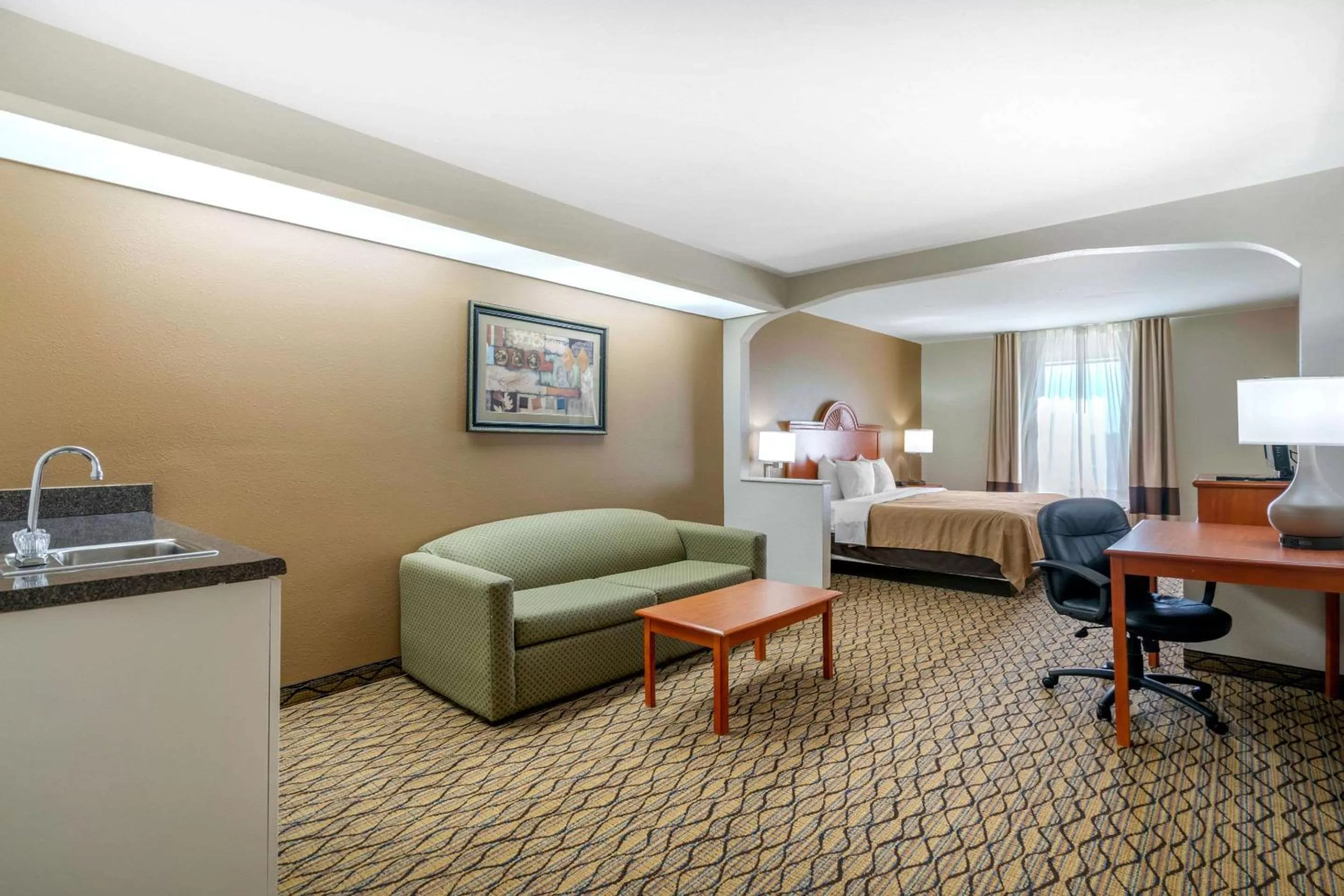 Photo of the whole room in Quality Inn & Suites - Jefferson City
