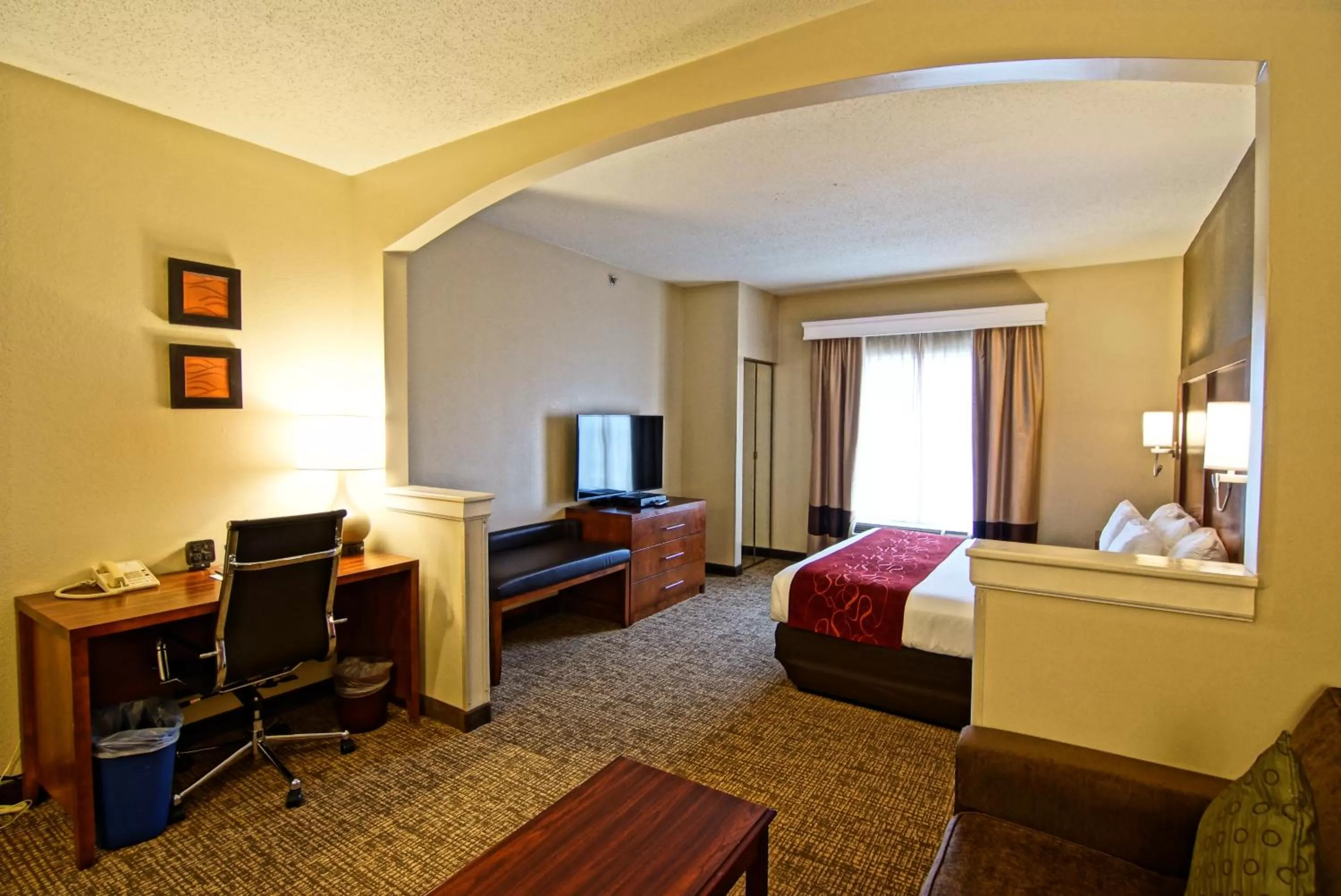 Bed in Comfort Suites Near University