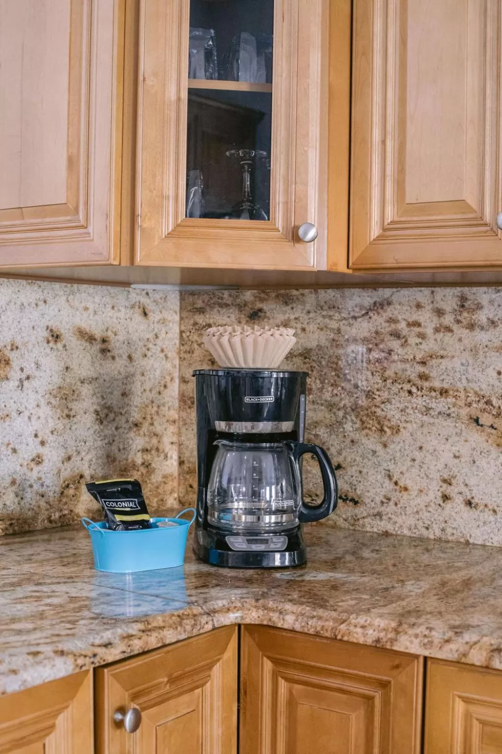 Kitchen or kitchenette in Vistalmar Beach Resort