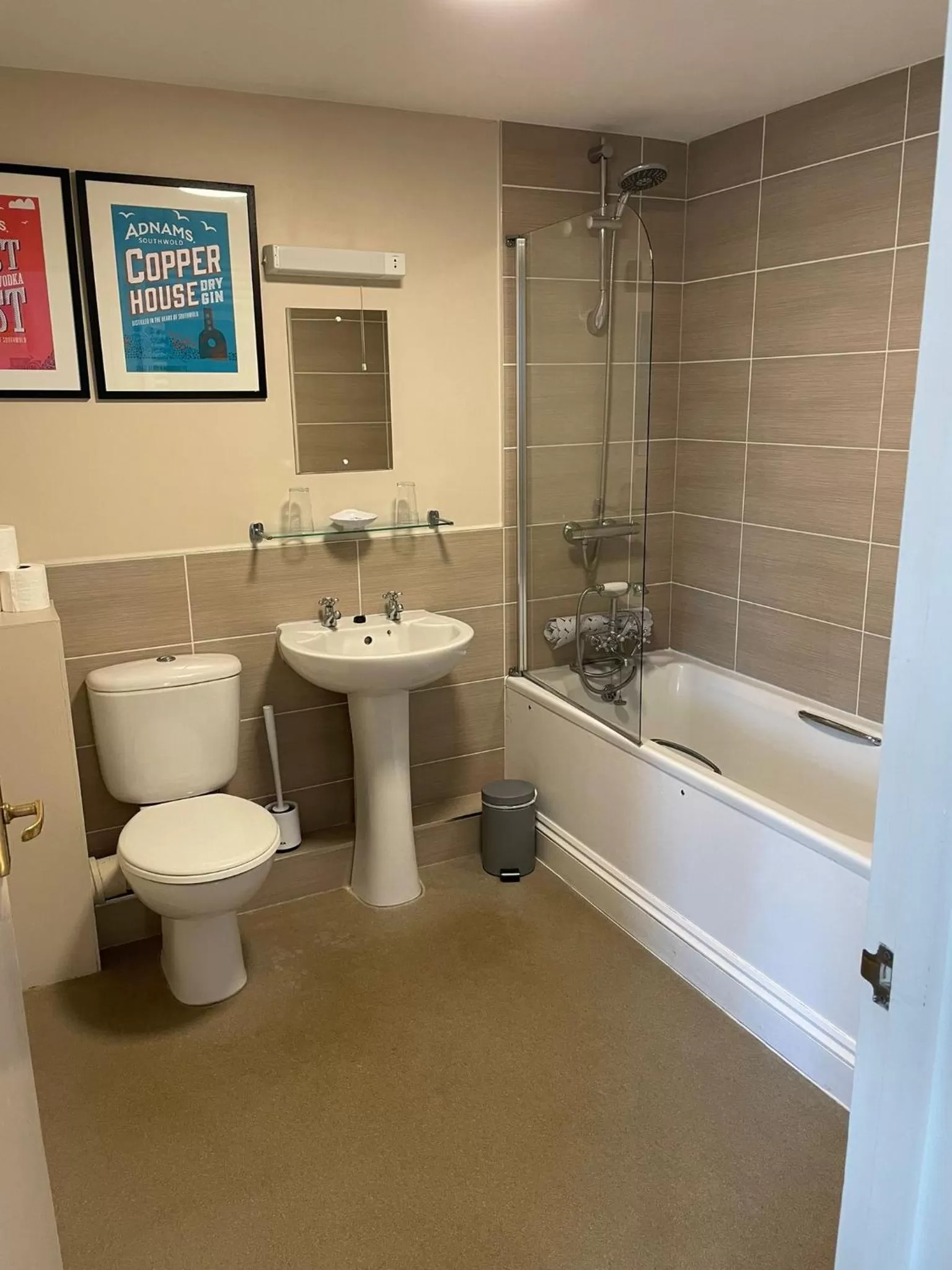 Bathroom in The Cherry Tree