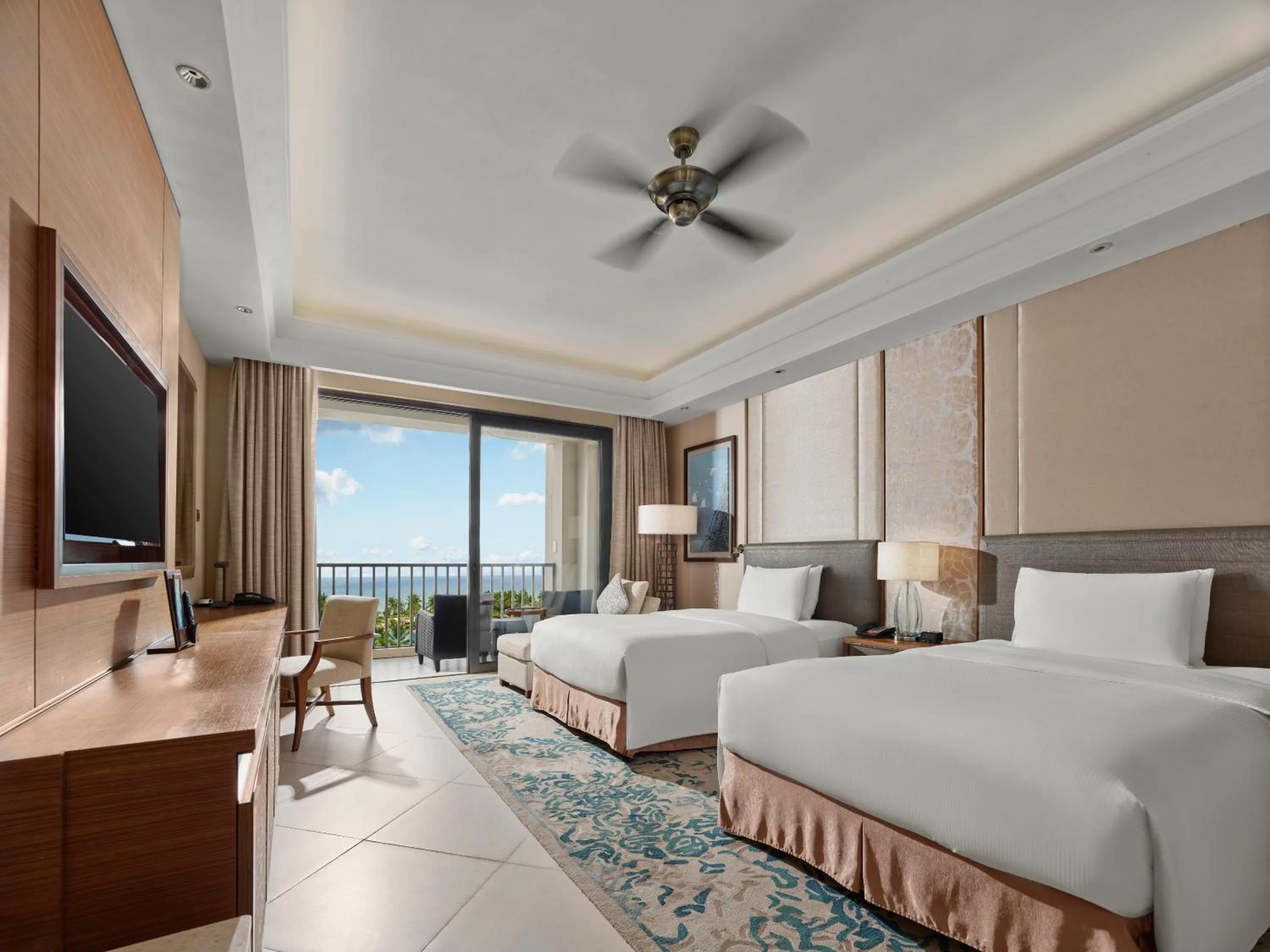 Bed in Hilton Haikou Meilan - Beachfront Hotel
