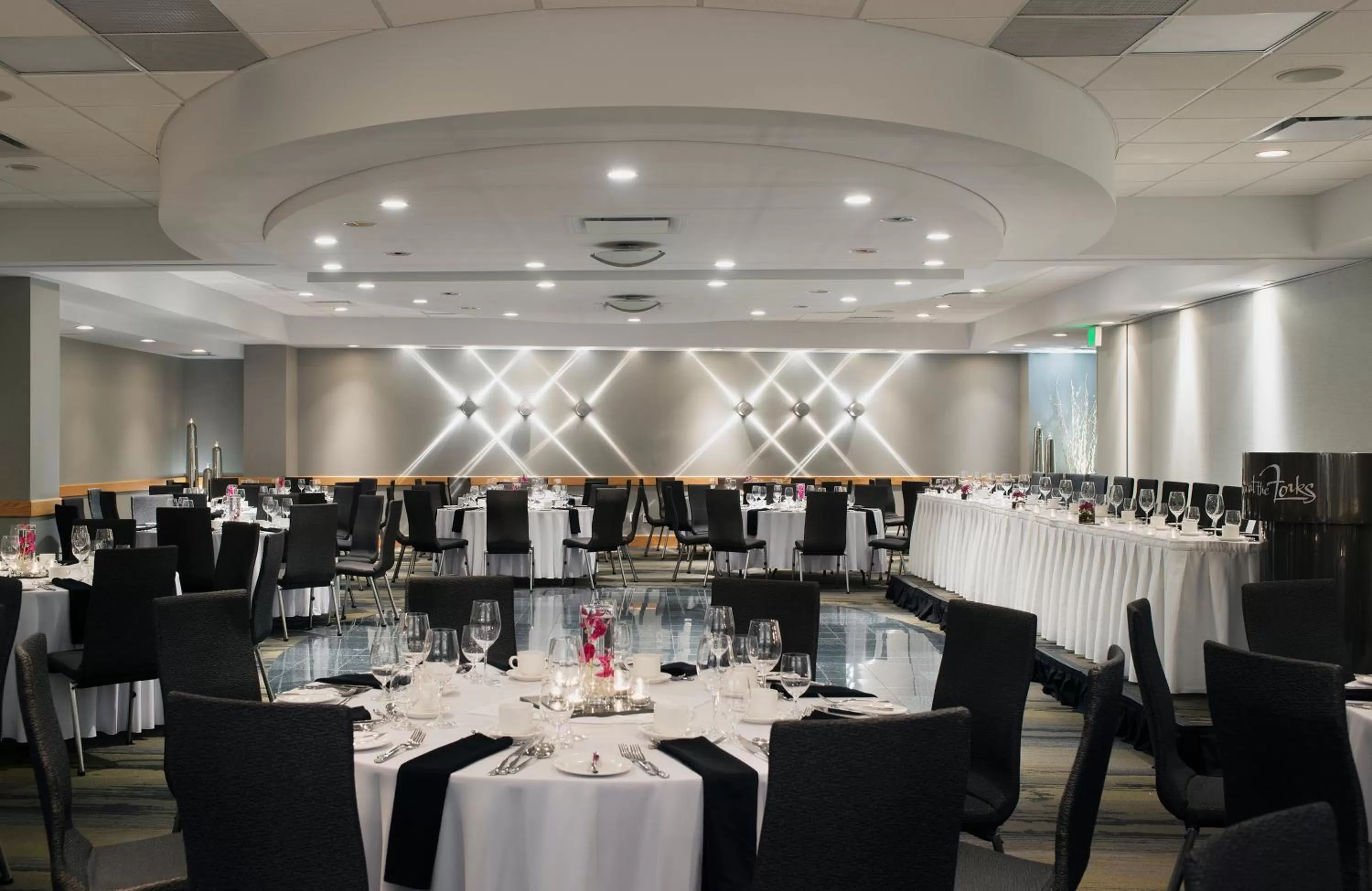 Banquet/Function facilities in Inn at the Forks