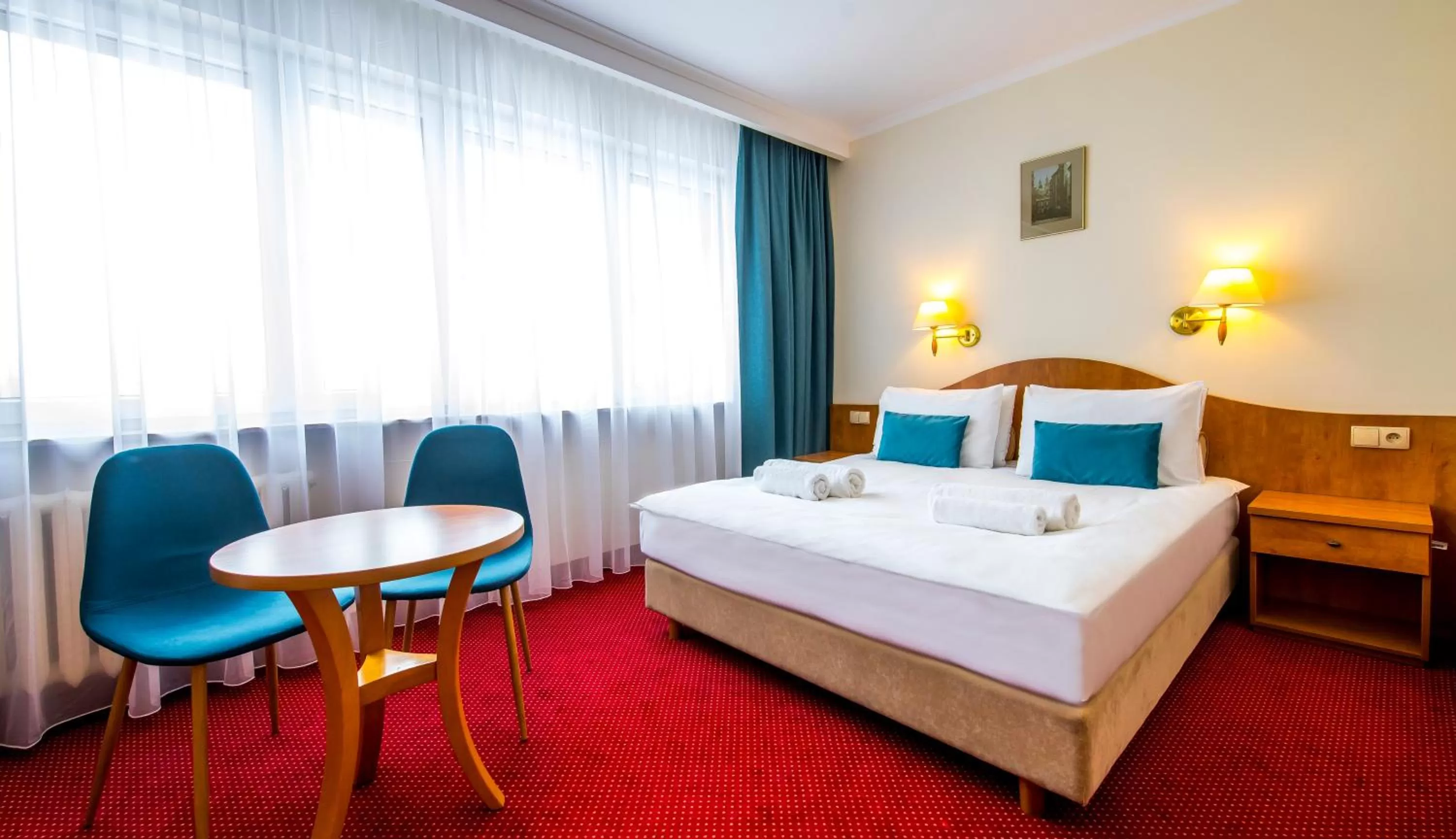 Photo of the whole room, Bed in Best Western Hotel Portos