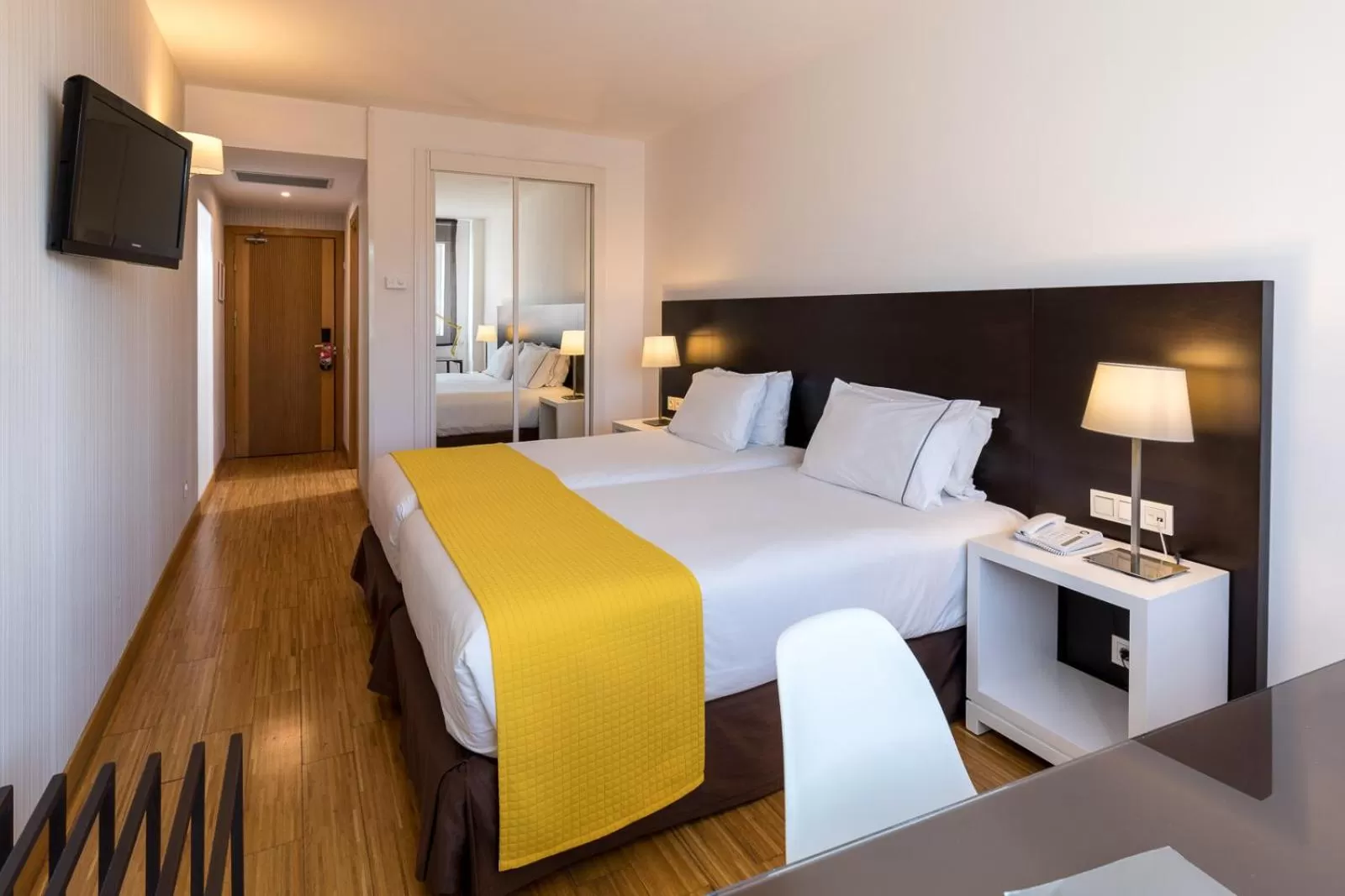 Bed in Rafaelhoteles Atocha