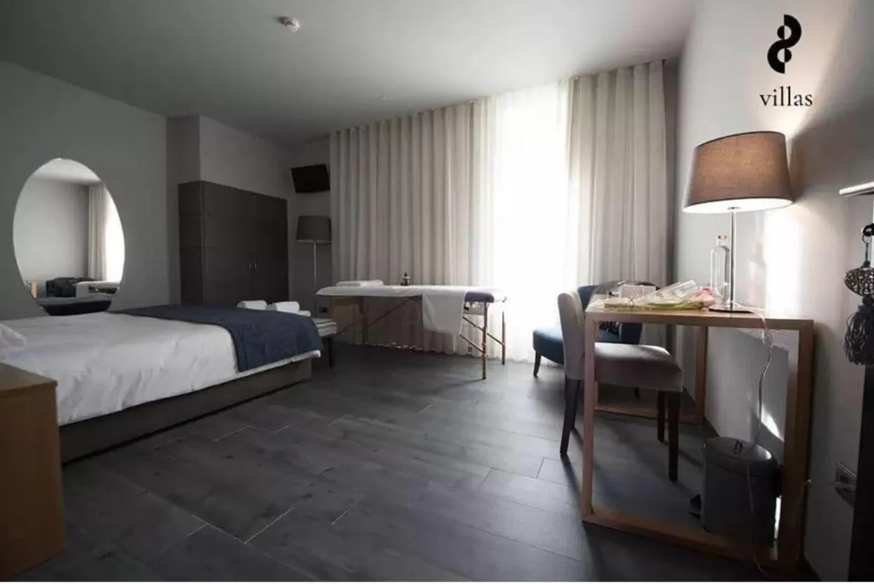 8 VILLAS Hotel & Bistrô