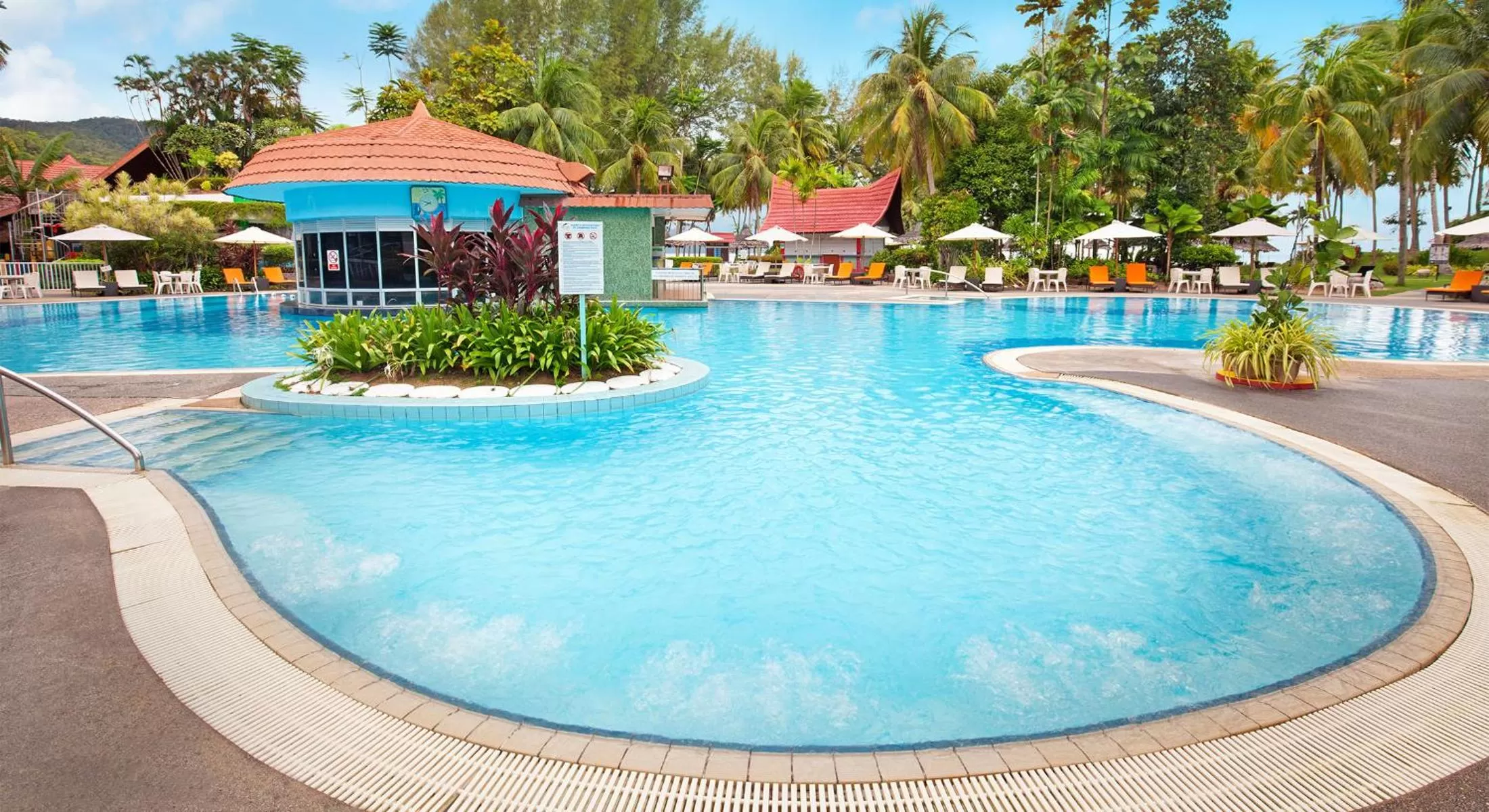 Pool view in The Bayview Beach Resort